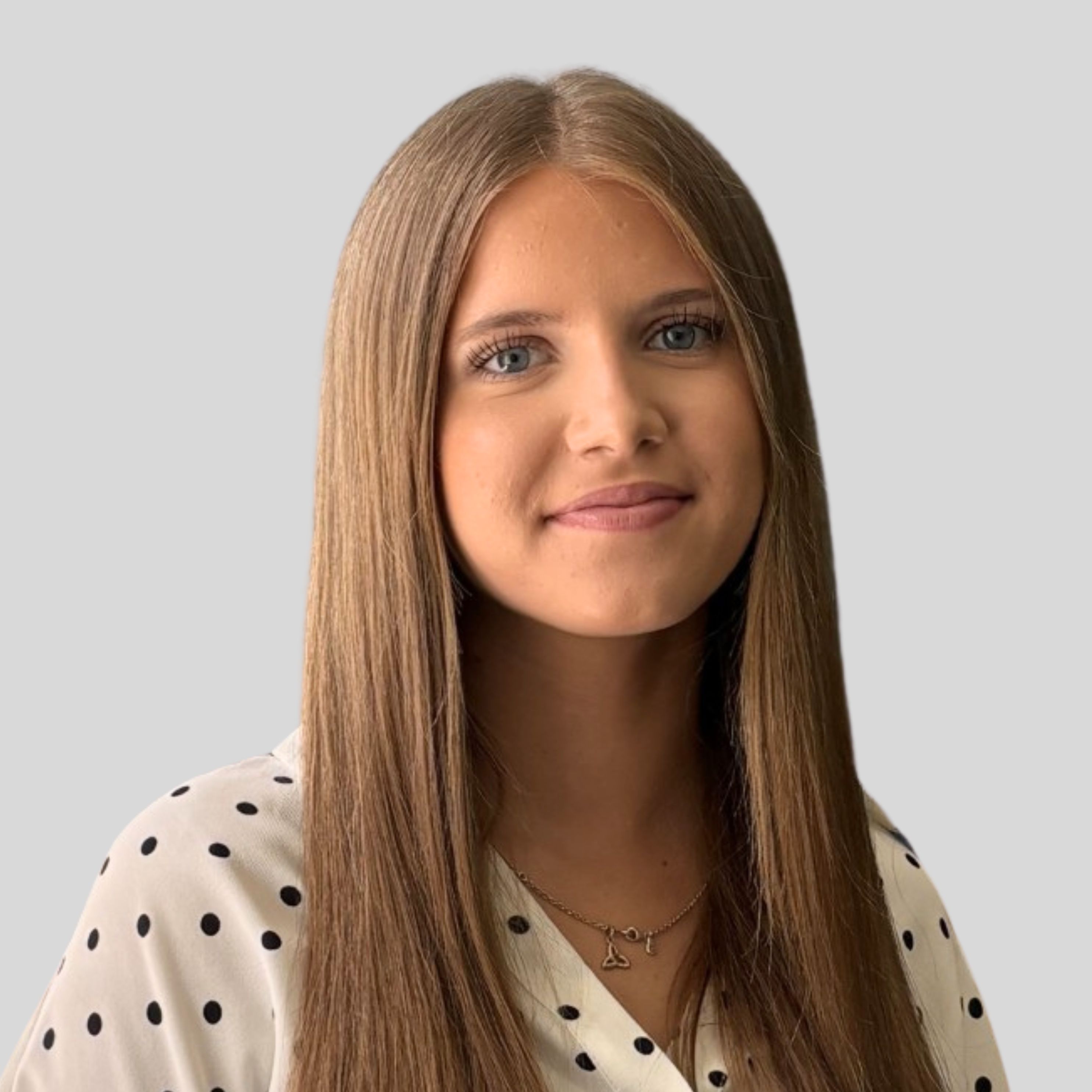 Rachel Llewellyn Marketing Apprentice  - DB Roberts