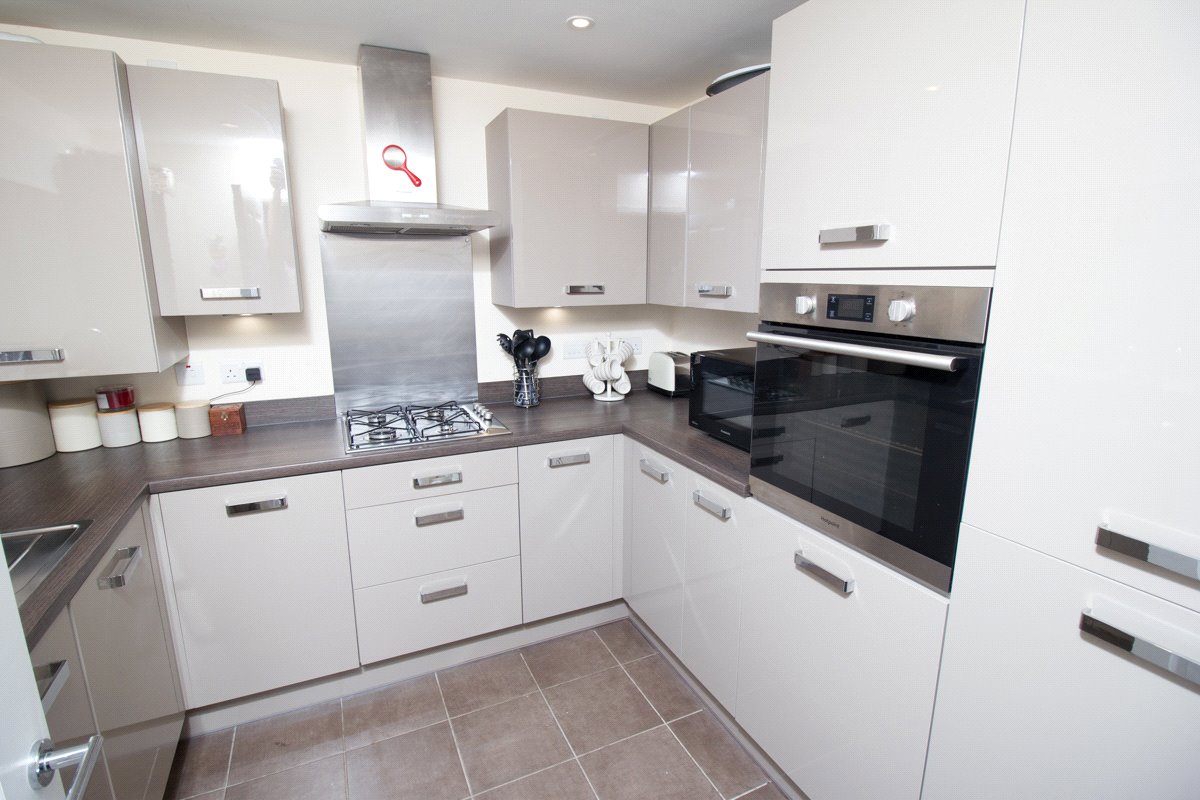 Almond Avenue, Shifnal, TF11 - DB Roberts