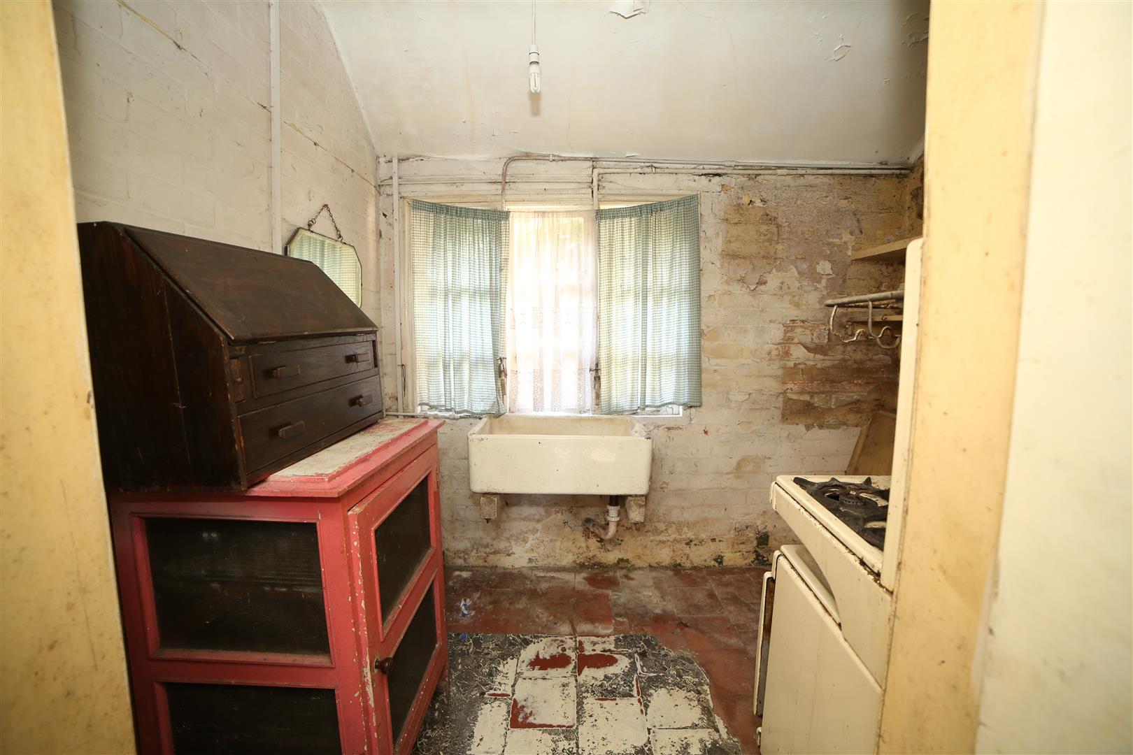 Priorslee Village, Priorslee, Telford, TF2 - DB Roberts