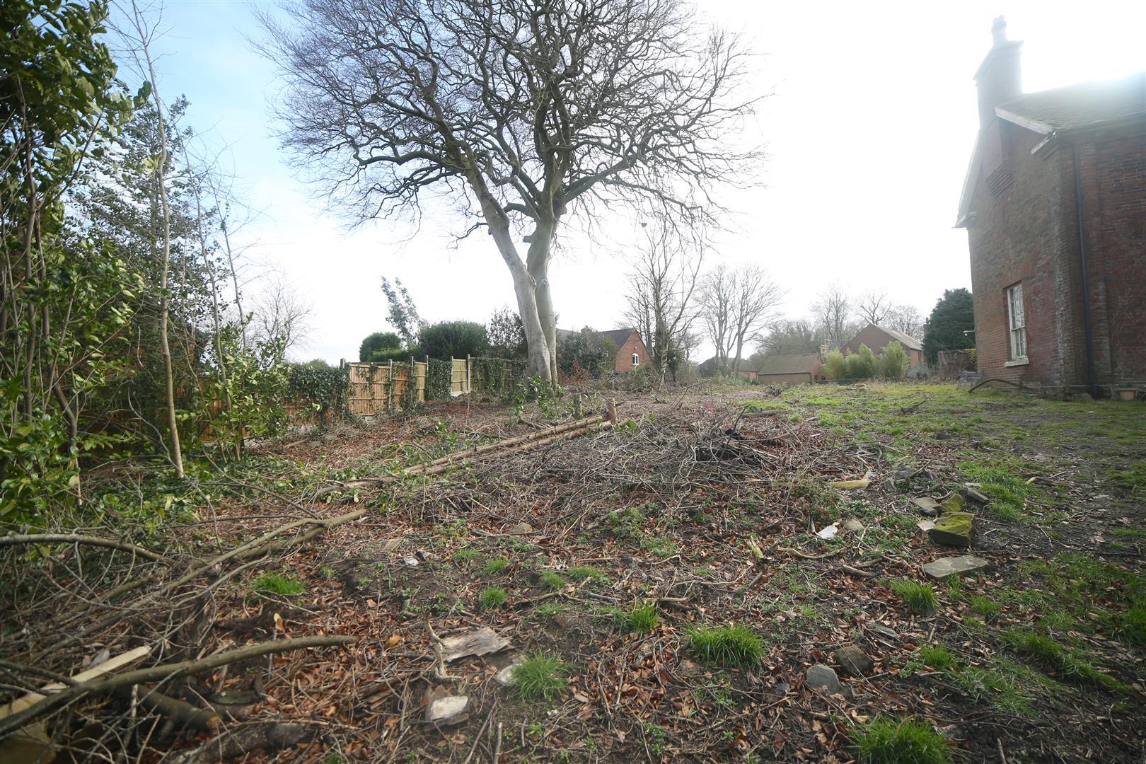 Priorslee Village, Priorslee, Telford, TF2 - DB Roberts
