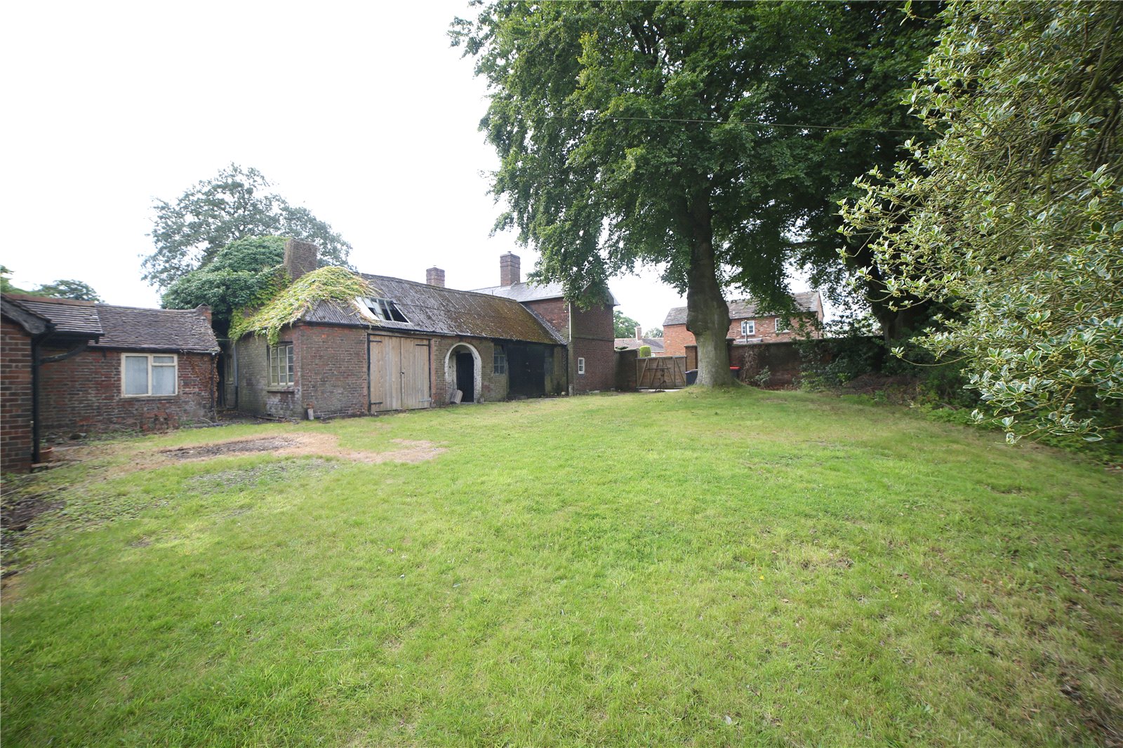 Priorslee Village, Priorslee, Telford, TF2 - DB Roberts