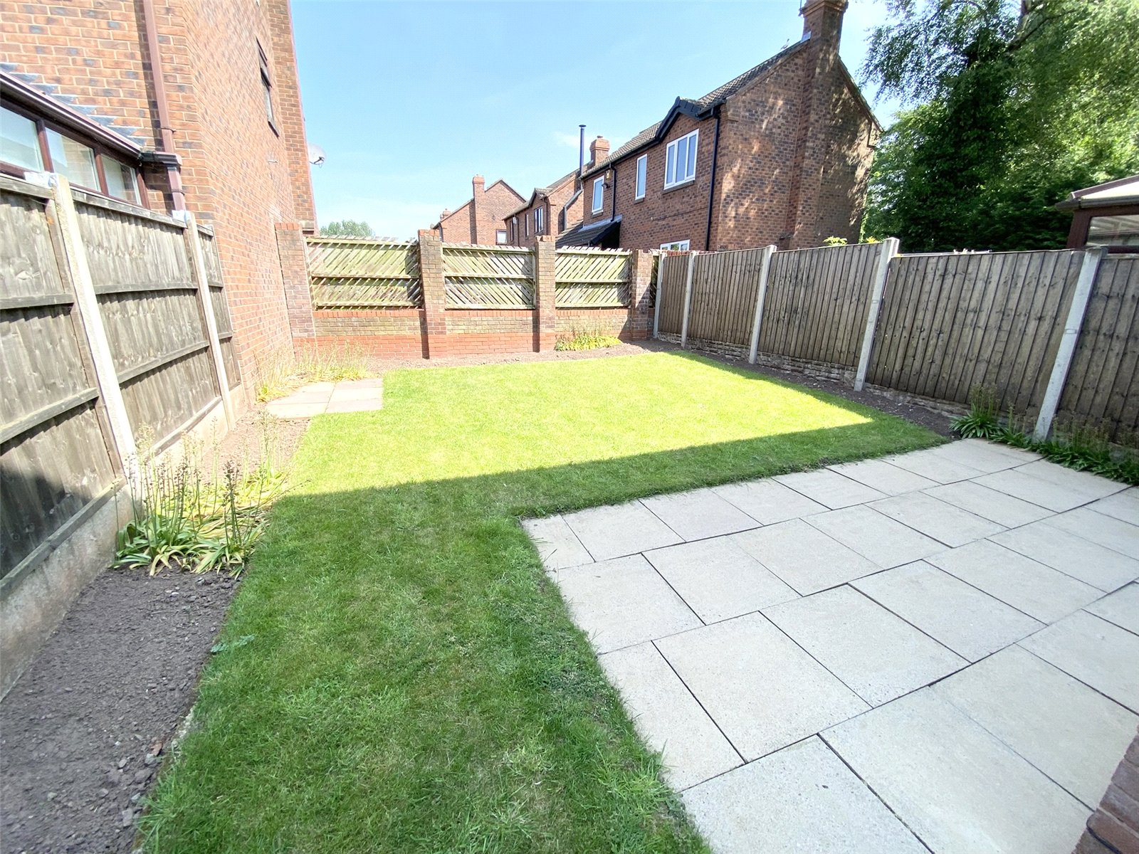 Jellicoe Crescent, Shifnal, Shropshire, TF11 - DB Roberts