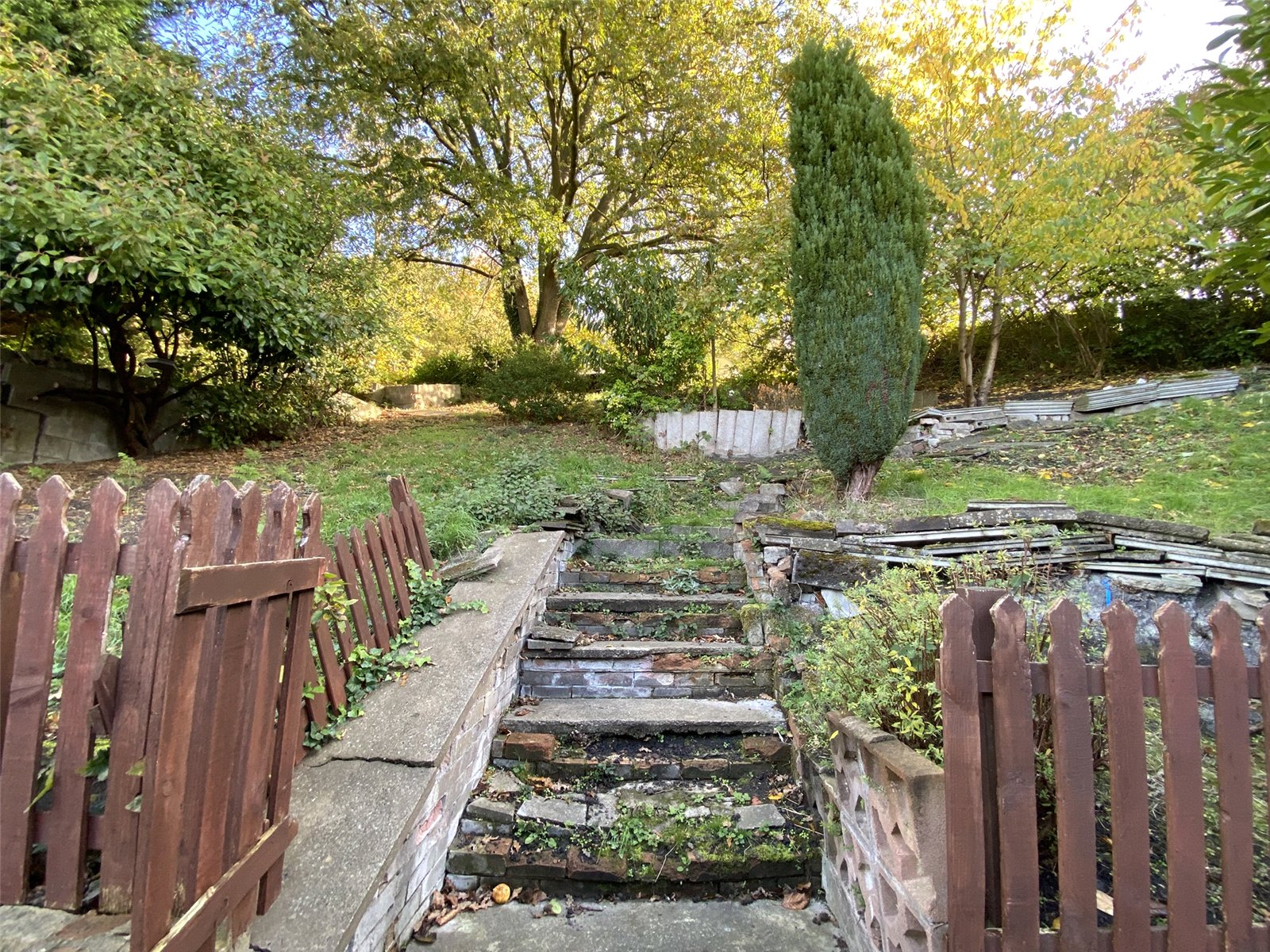 Lincoln Crescent, Wrockwardine Wood, Telford, TF2 - DB Roberts