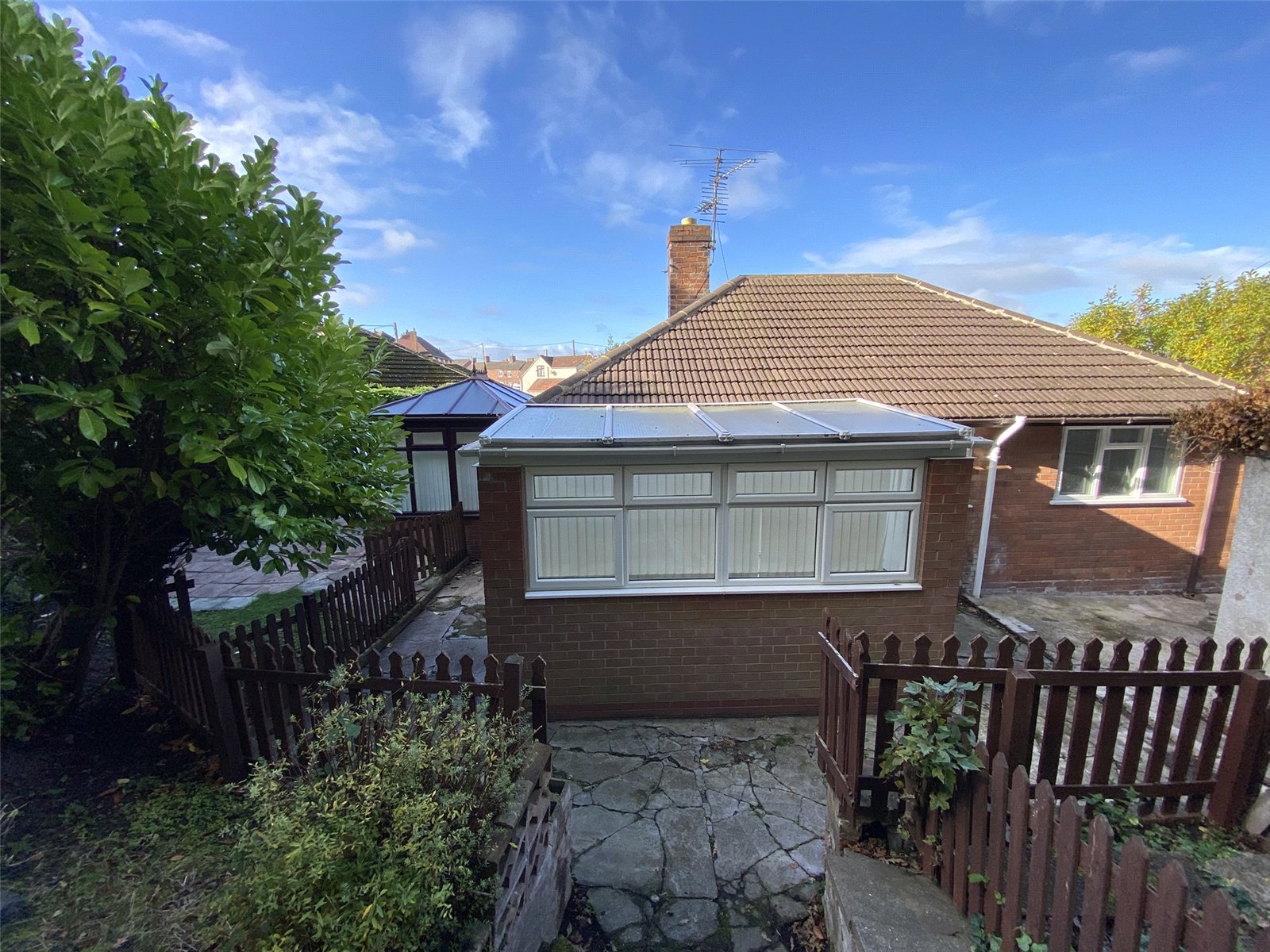 Lincoln Crescent, Wrockwardine Wood, Telford, TF2 - DB Roberts