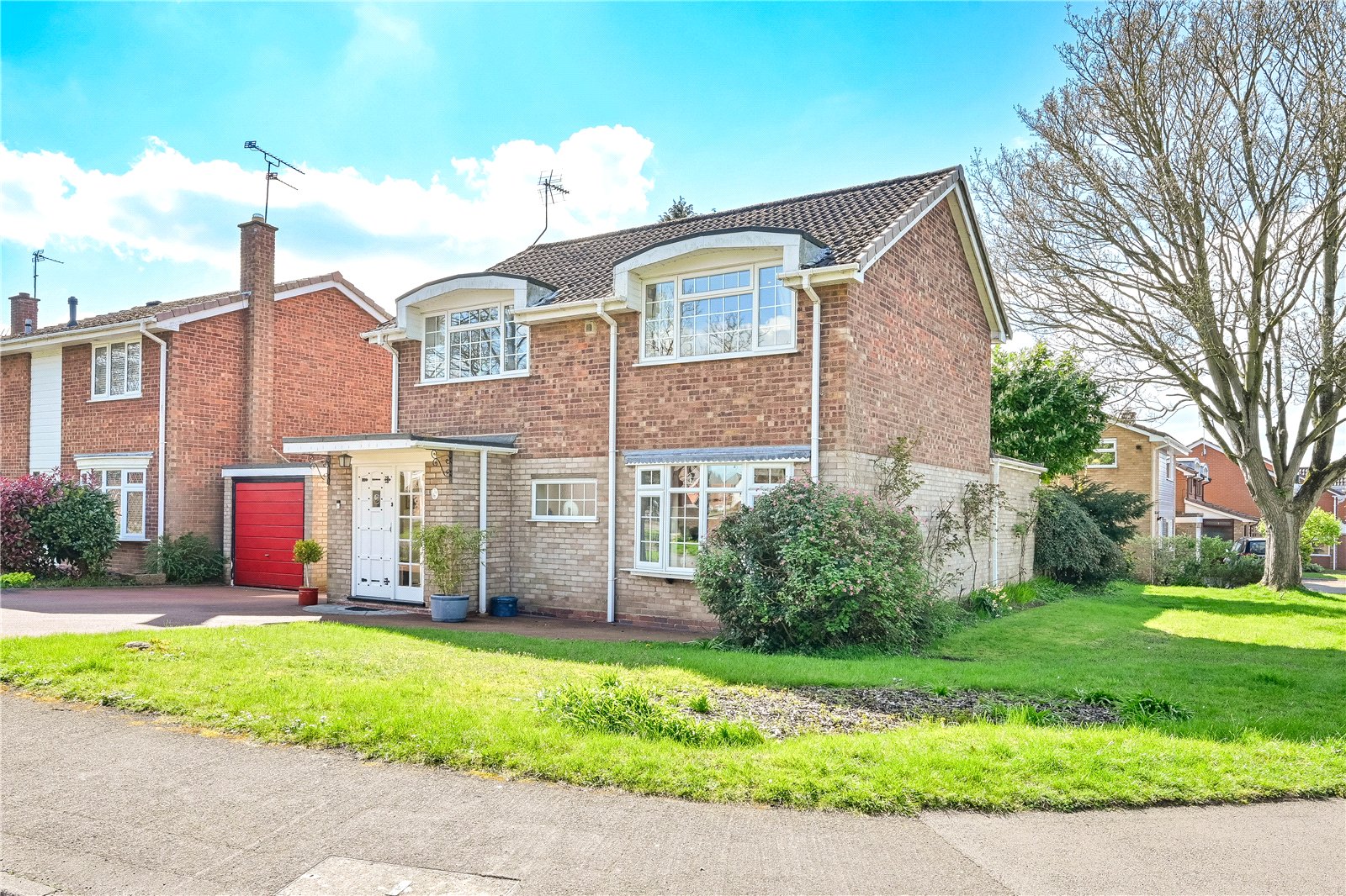 Silverthorn Way, Stafford, ST17 - DB Roberts