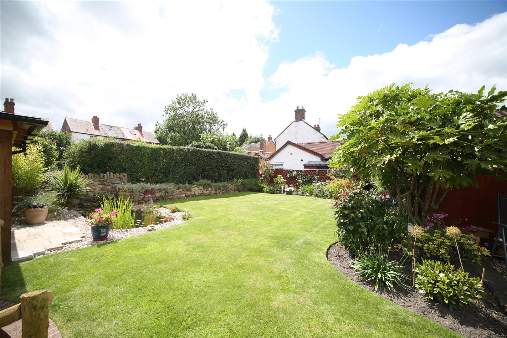 Mount Pleasant, Ketley Bank, Telford, TF2 - DB Roberts