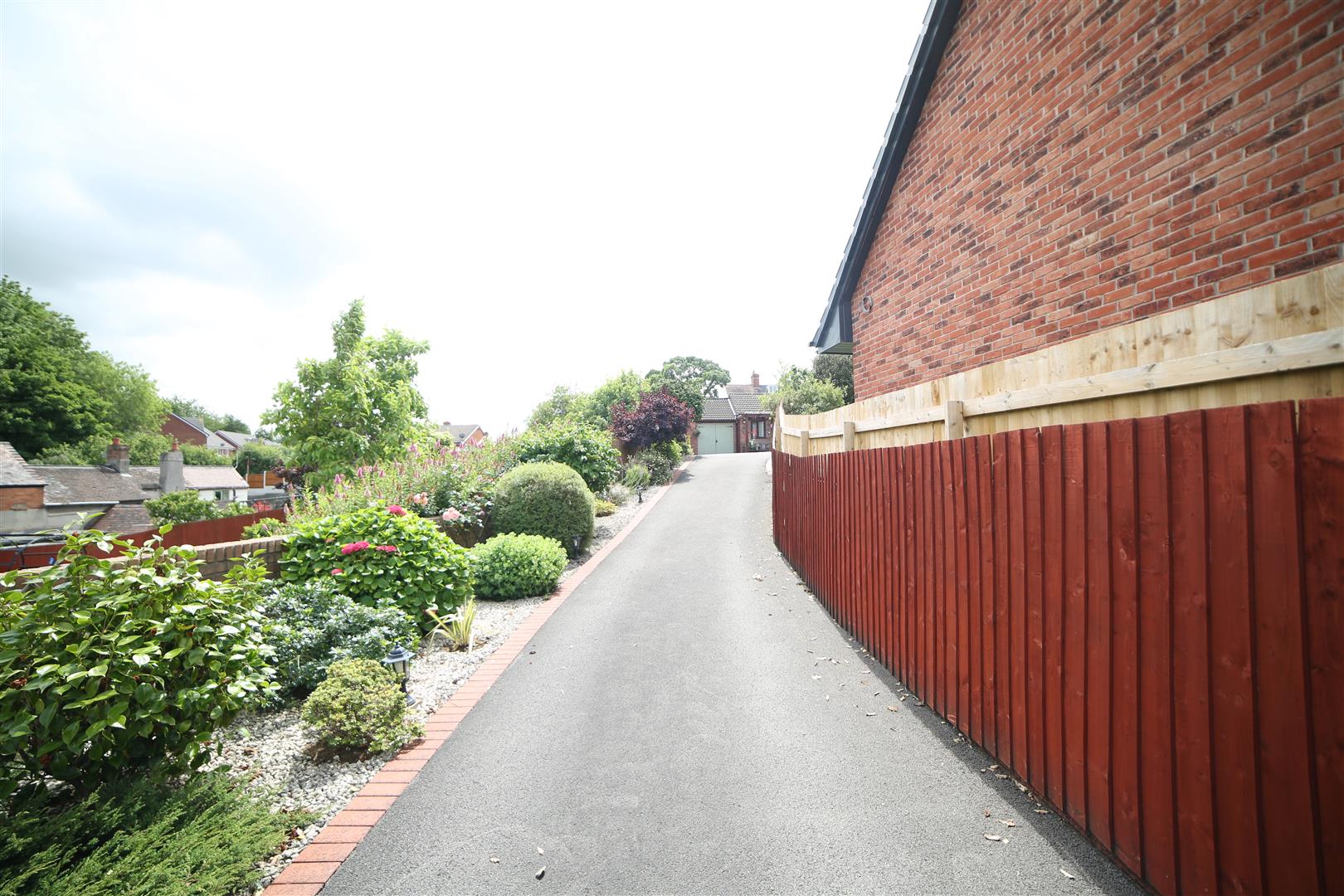 Mount Pleasant, Ketley Bank, Telford, TF2 - DB Roberts
