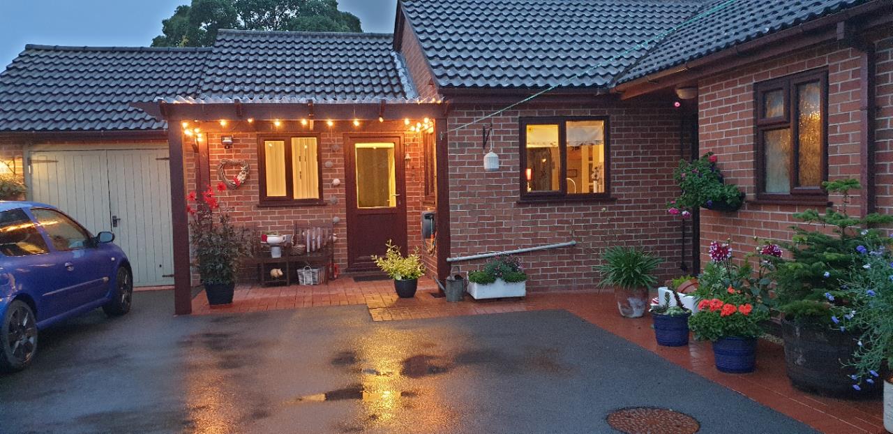 Mount Pleasant, Ketley Bank, Telford, TF2 - DB Roberts