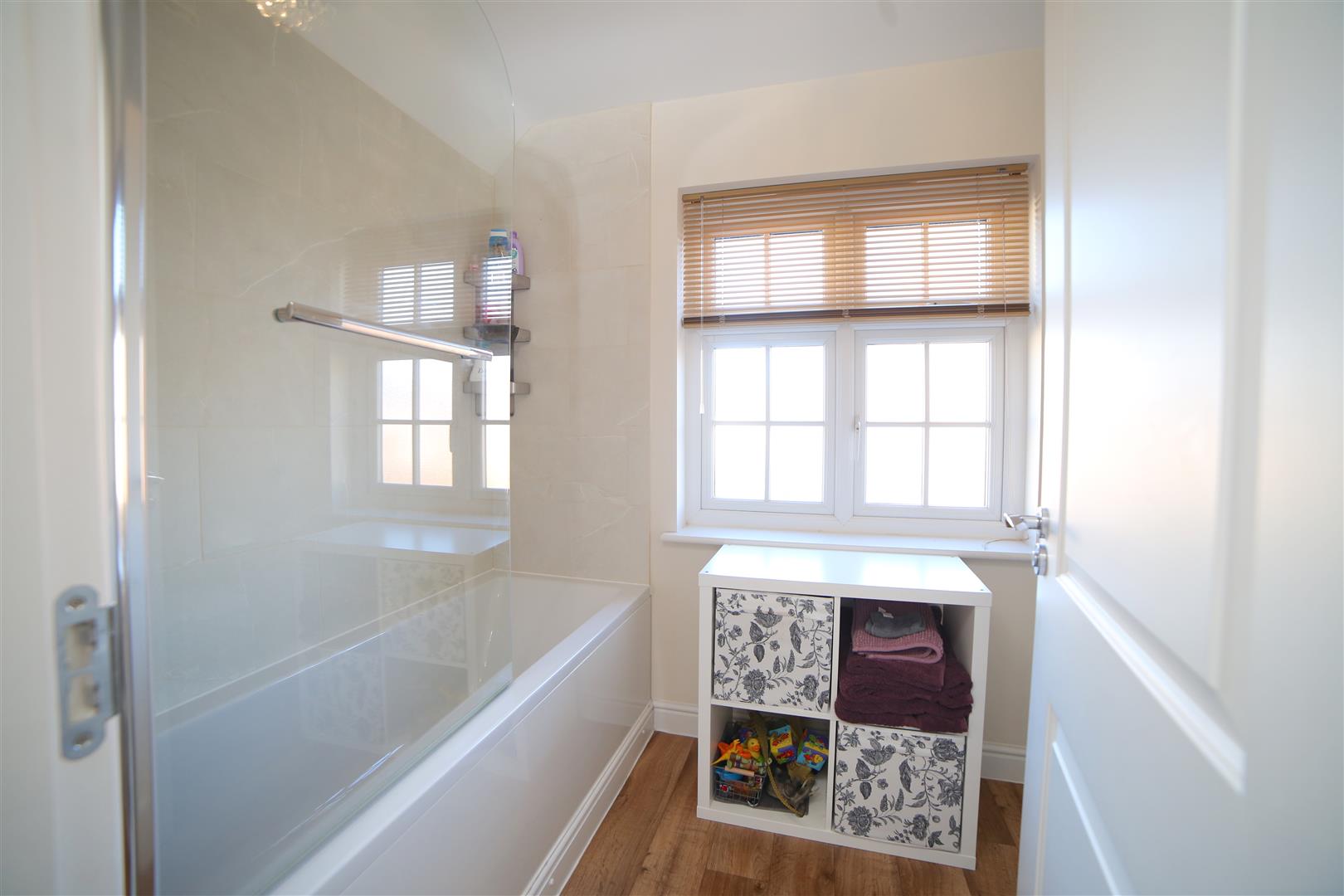 Oxmoor Avenue, Hadley, Telford, TF1 - DB Roberts