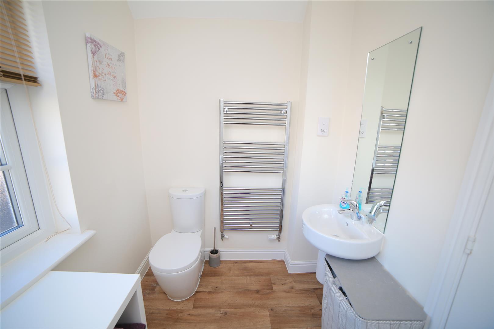 Oxmoor Avenue, Hadley, Telford, TF1 - DB Roberts