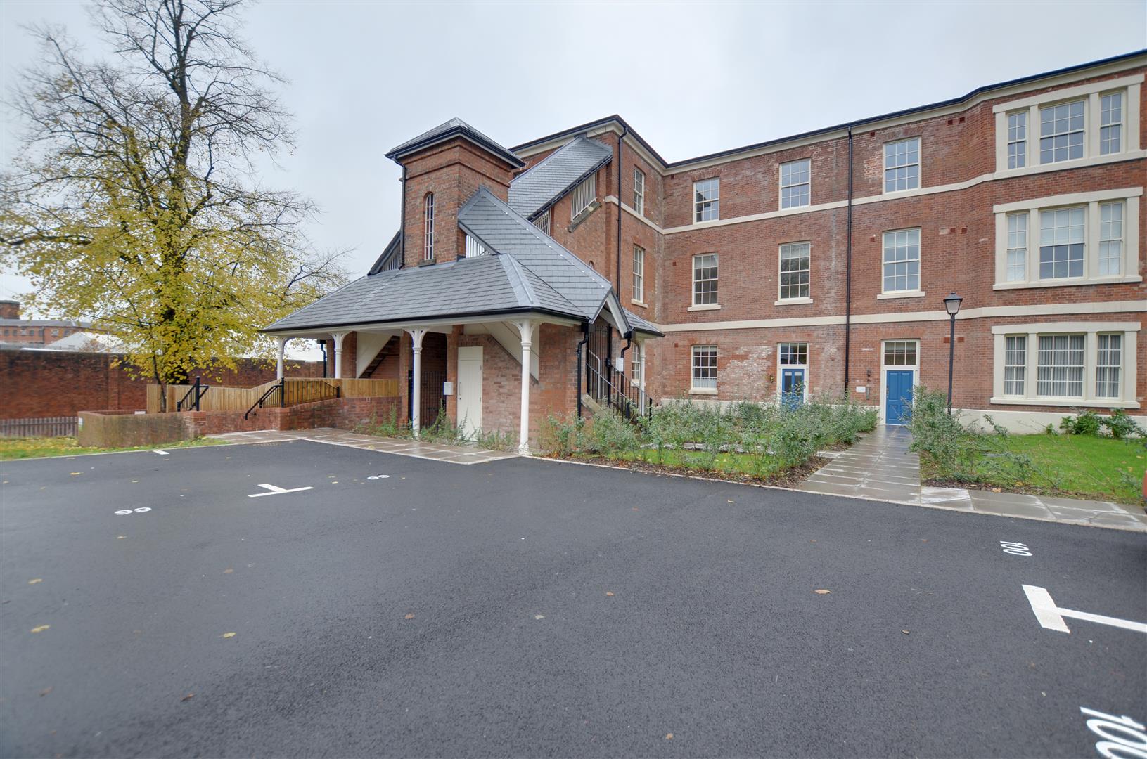 St. Georges Mansions, St. Georges Parkway, Stafford, ST16 - DB Roberts