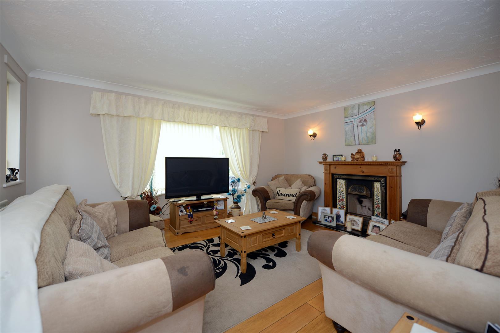 Hallam Drive, Berwick Grange, Shrewsbury, SY1 - DB Roberts