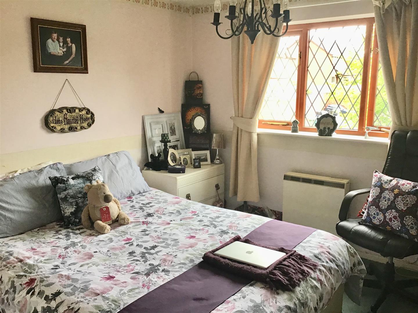 Sandpiper Close, Hednesford, Cannock, WS12 - DB Roberts