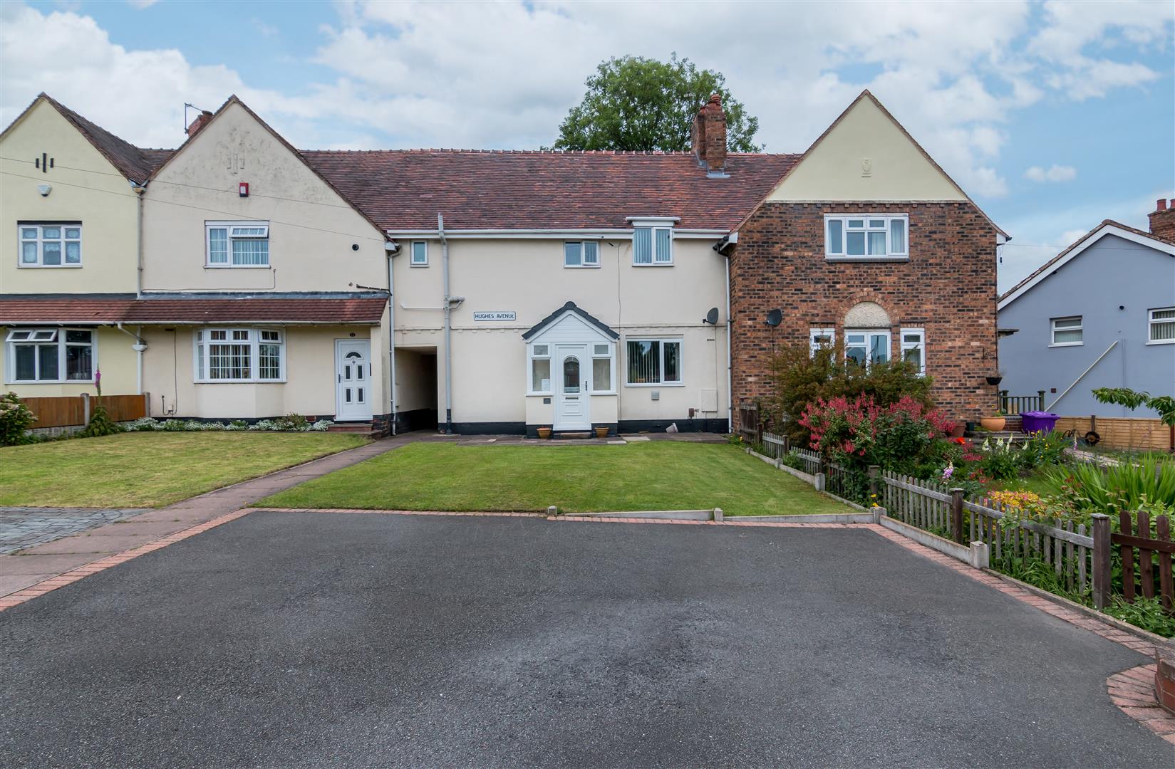 Hughes Avenue, Bradmore, Wolverhampton, WV3 - DB Roberts