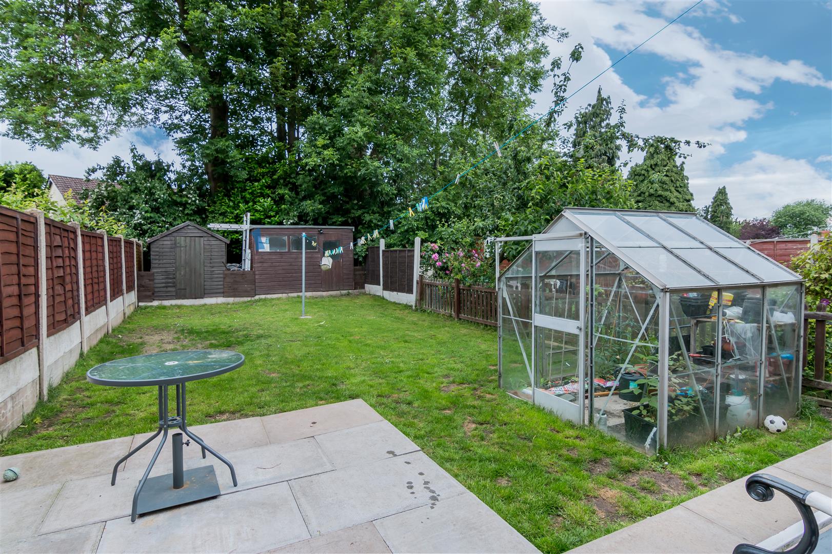 Hughes Avenue, Bradmore, Wolverhampton, WV3 - DB Roberts