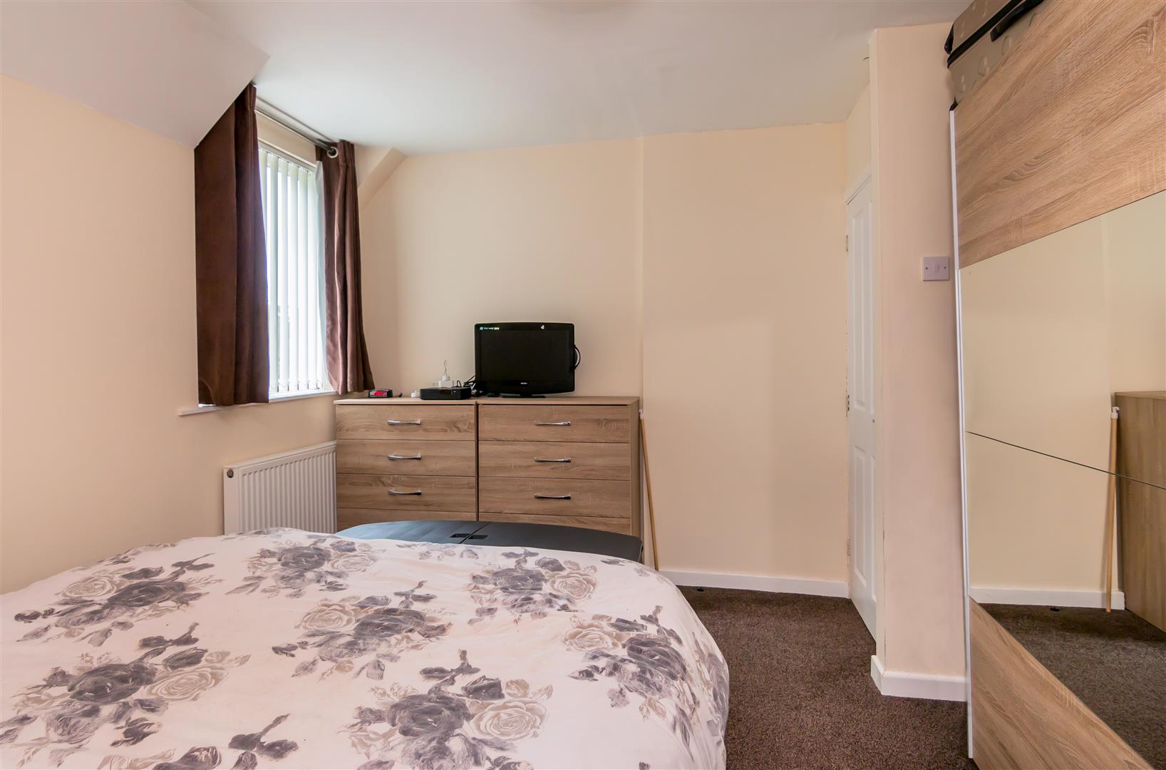 Hughes Avenue, Bradmore, Wolverhampton, WV3 - DB Roberts