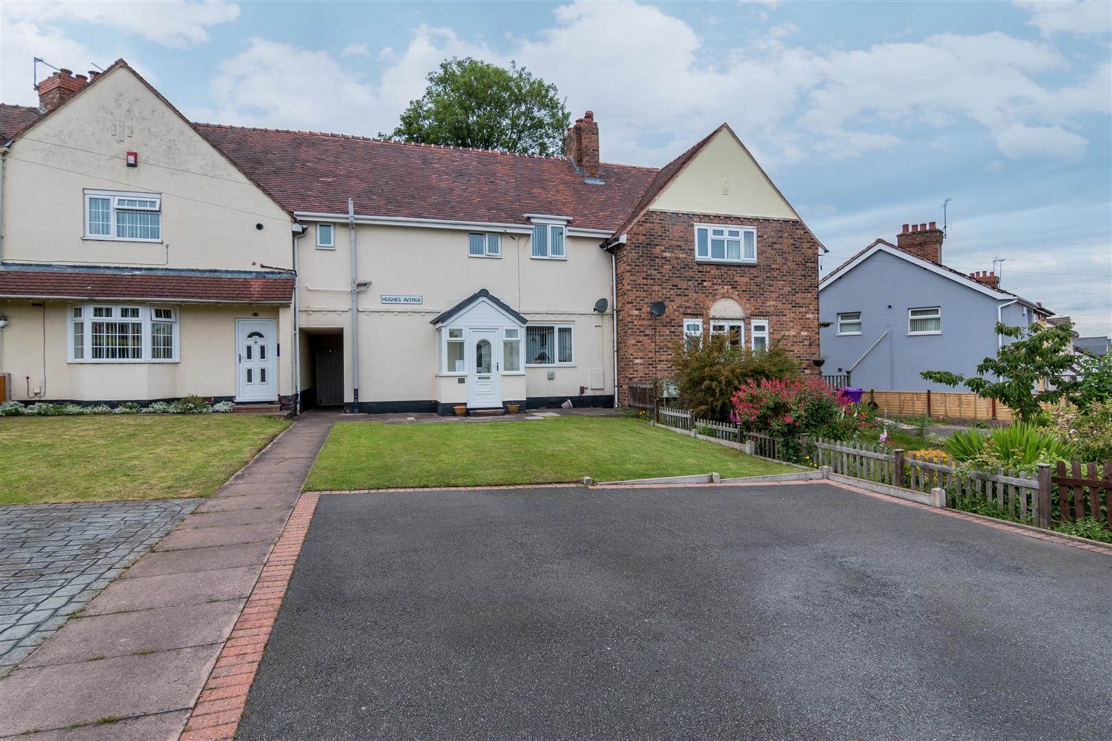 Hughes Avenue, Bradmore, Wolverhampton, WV3 - DB Roberts