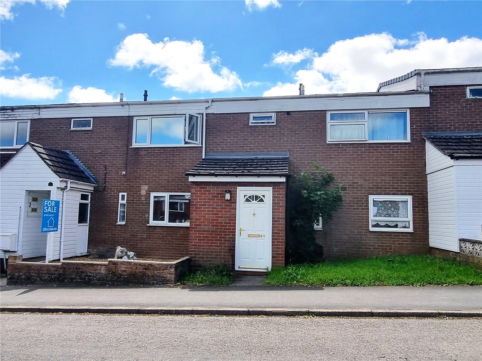 Burford, Brookside, Telford, TF3 - DB Roberts