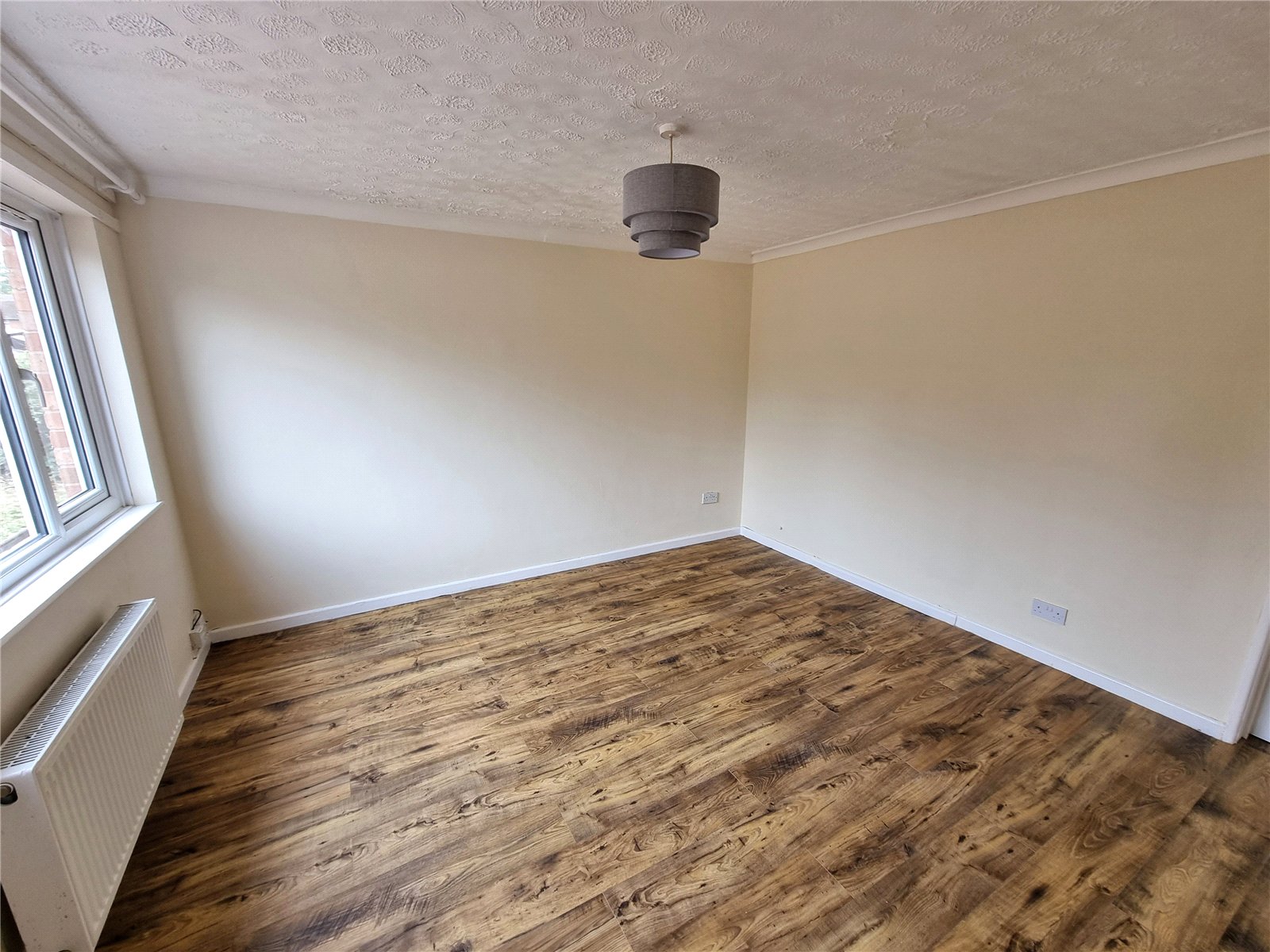 Springhill Crescent, Madeley, Telford, TF7 - DB Roberts