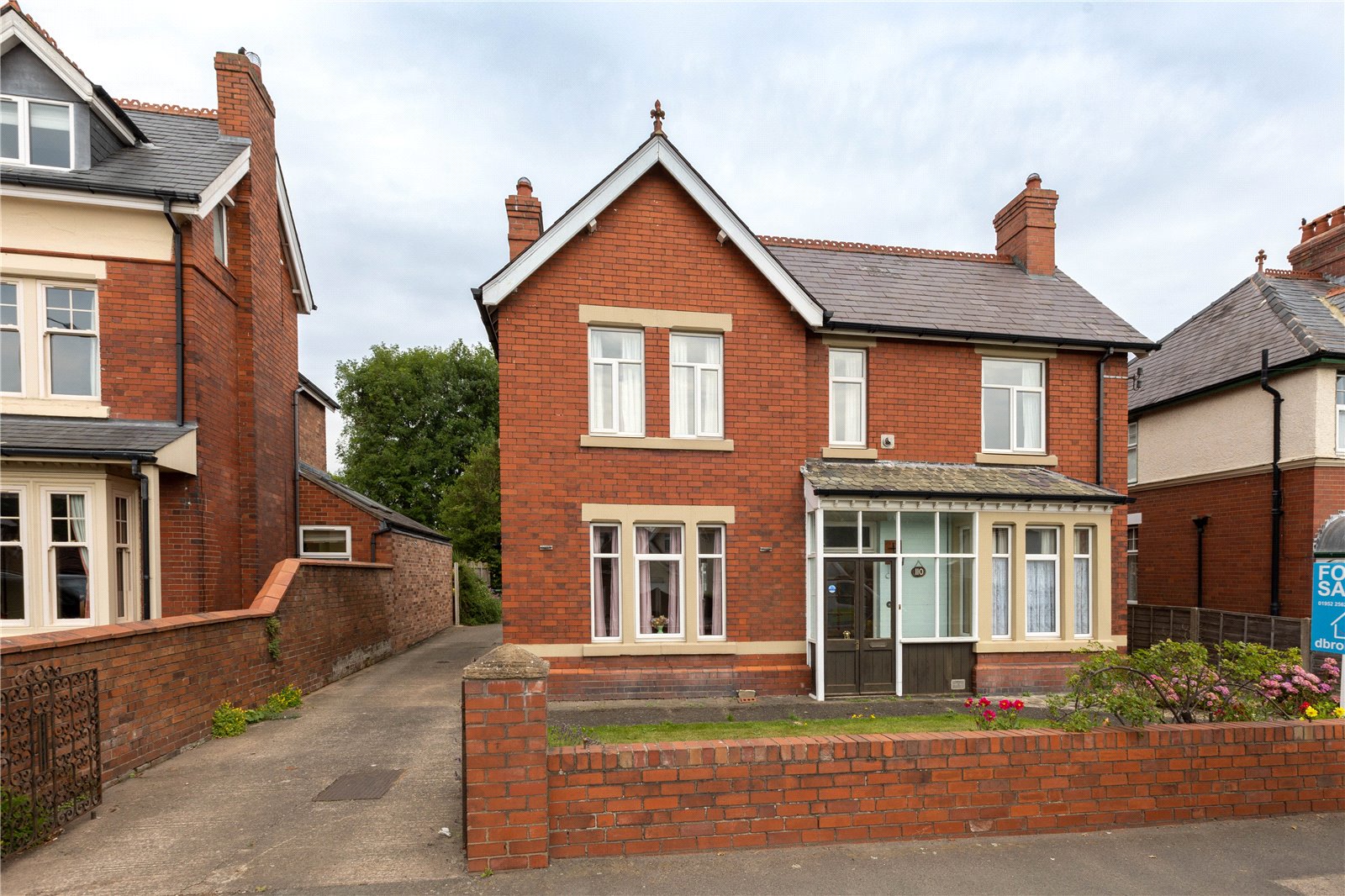 4 bedroom House for sale in Haygate Road, Wellington, Telford, TF1 DB