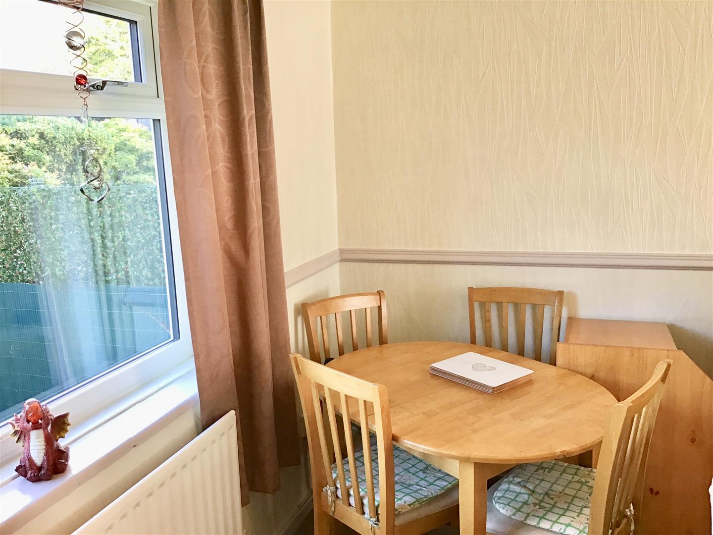 Windsor Place, Dawley, Telford, TF4 - DB Roberts