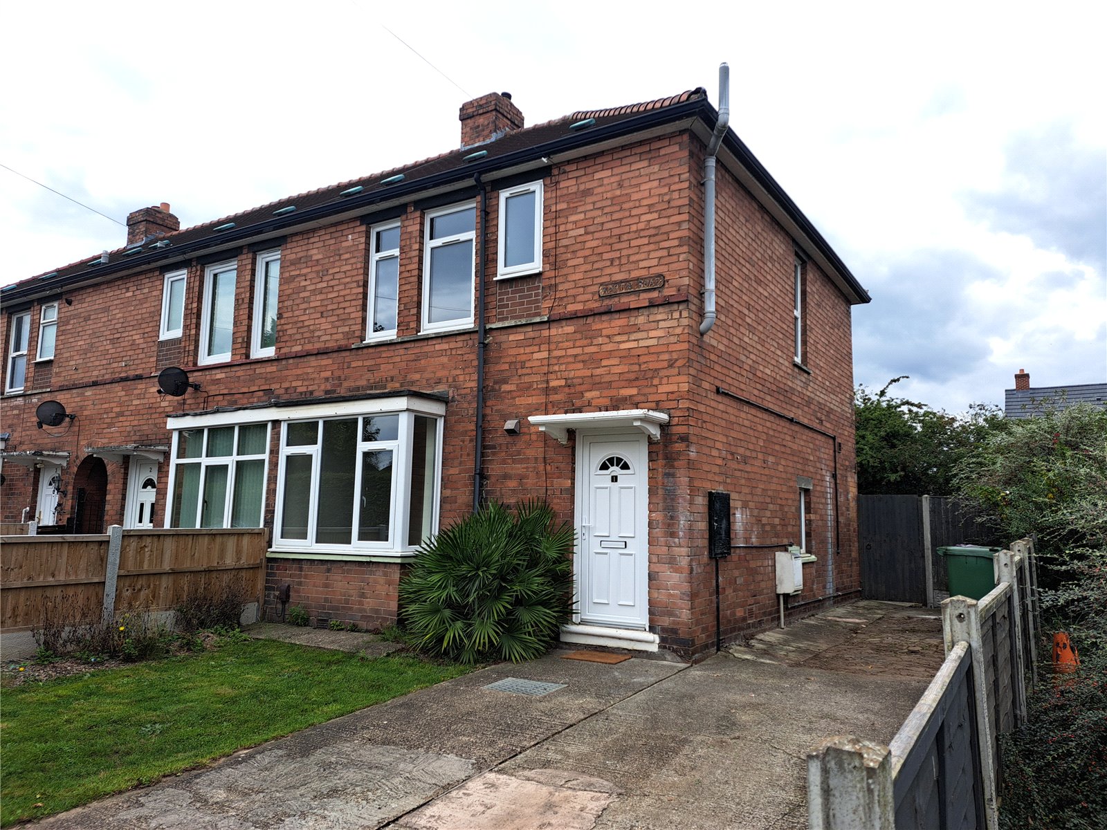 3 bedroom House to rent in Martin Road, Wellington, Telford, TF1 DB