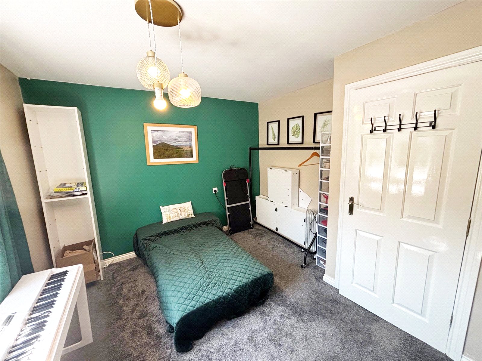 Churchward Drive, Newdale, Telford, TF3 - DB Roberts