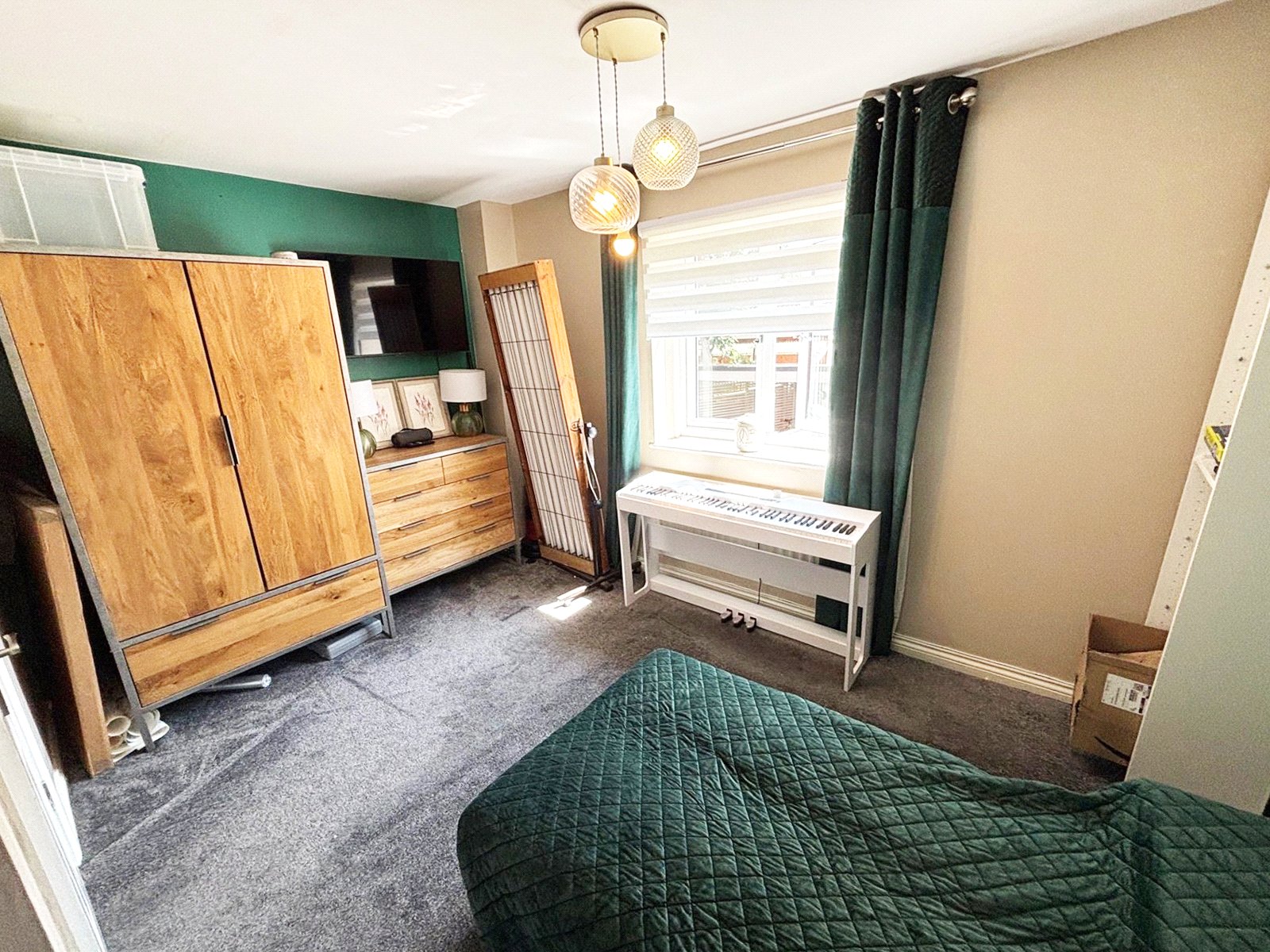 Churchward Drive, Newdale, Telford, TF3 - DB Roberts