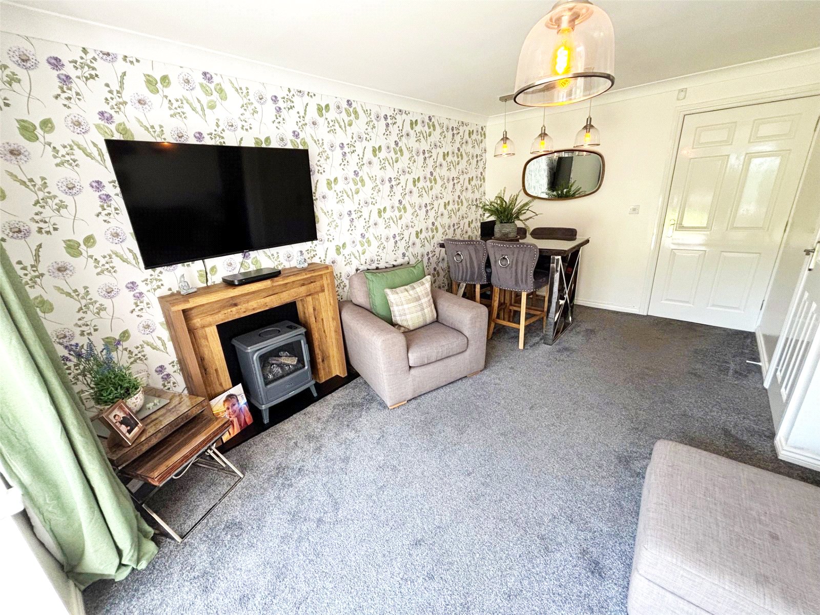 Churchward Drive, Newdale, Telford, TF3 - DB Roberts