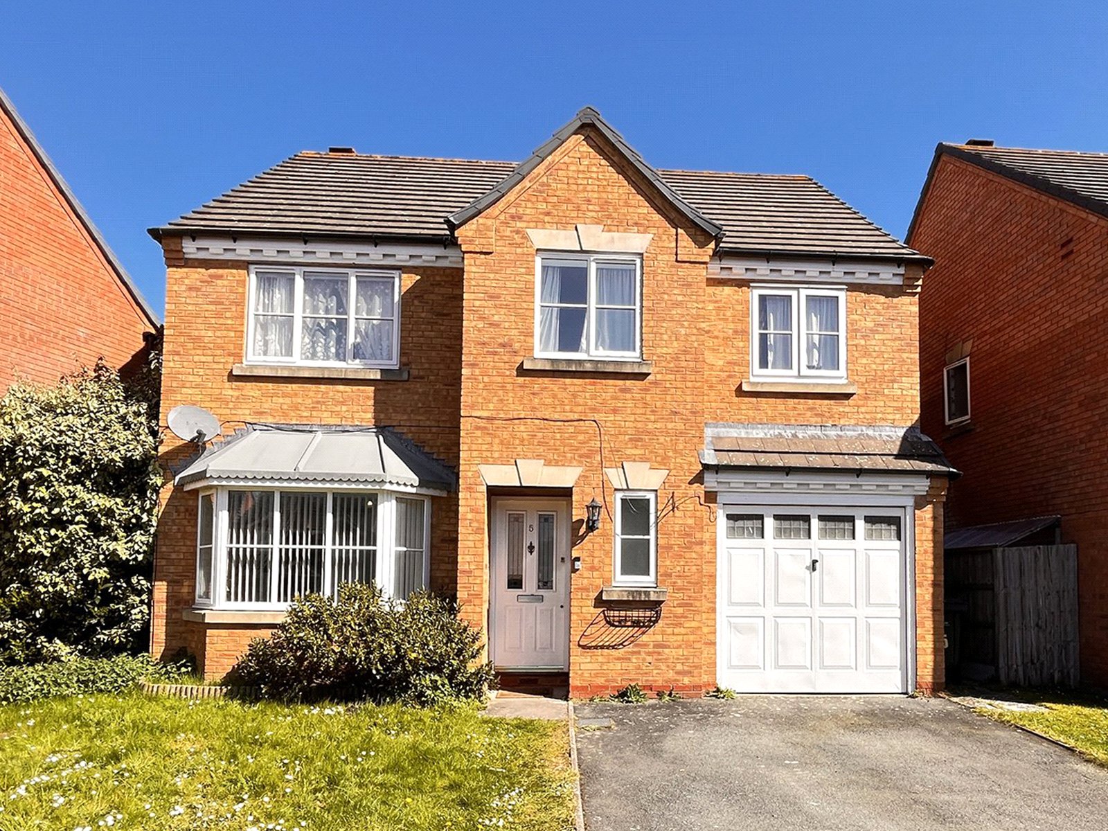 Keelton Close, Bicton Heath, Shrewsbury, SY3 - DB Roberts
