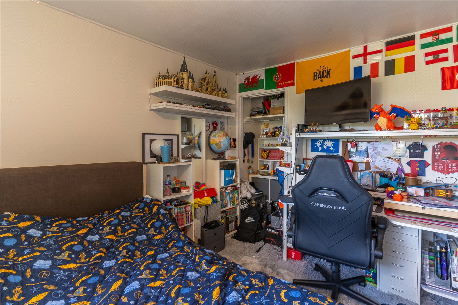 Glengarry Gardens, Finchfield, Wolverhampton, WV3 - DB Roberts