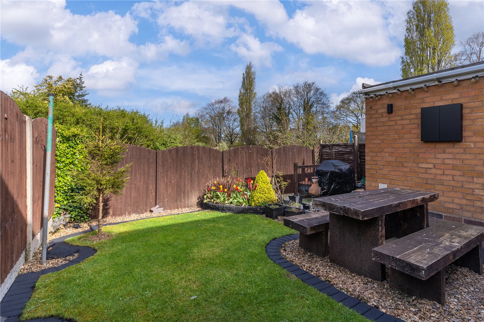 Glengarry Gardens, Finchfield, Wolverhampton, WV3 - DB Roberts