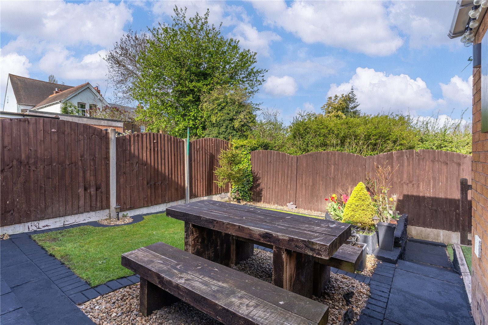 Glengarry Gardens, Finchfield, Wolverhampton, WV3 - DB Roberts