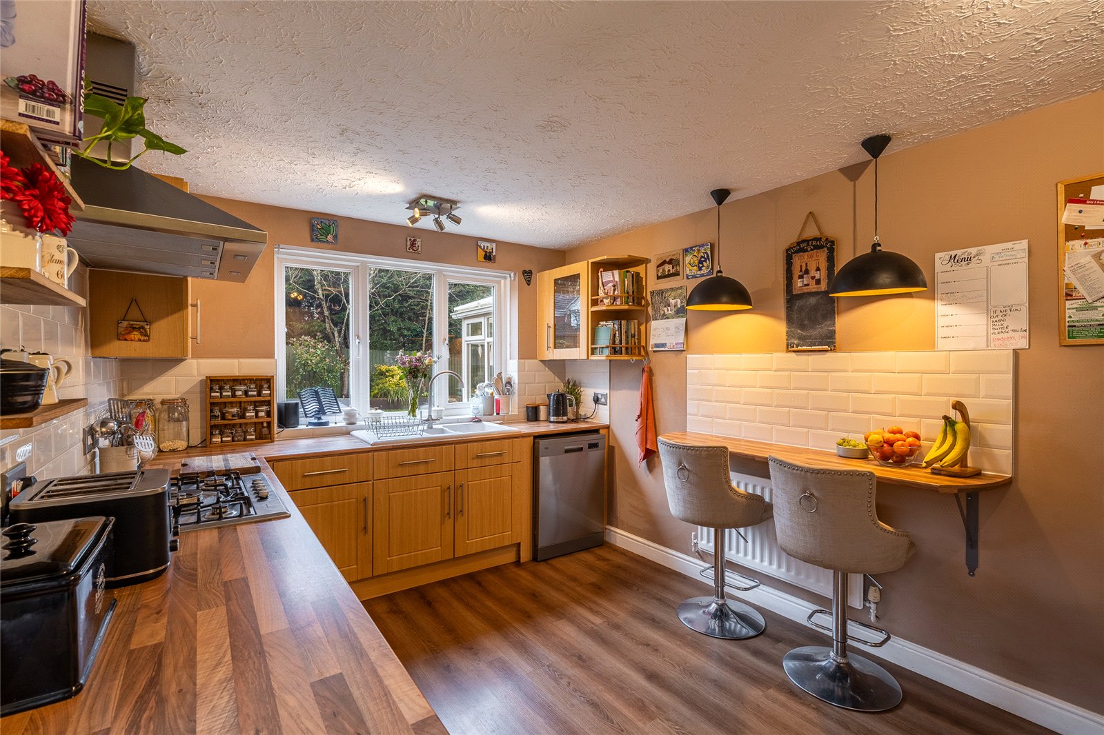 Oval Close, St. Georges, Telford, TF2 - DB Roberts