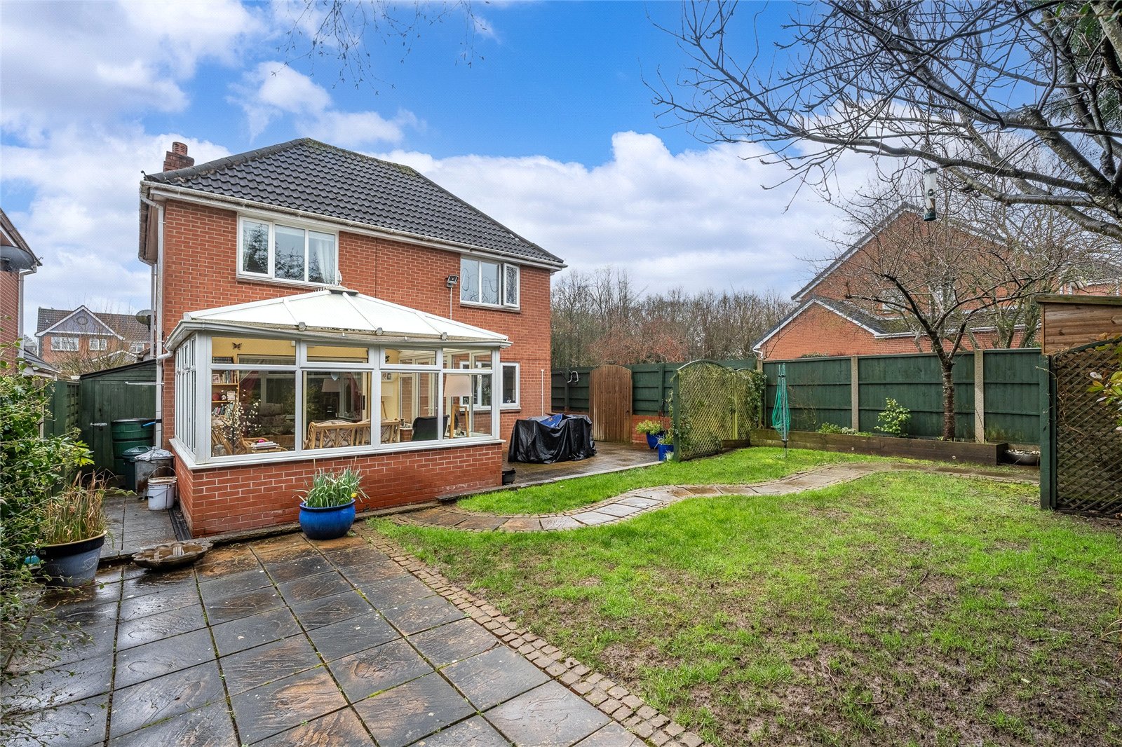 Oval Close, St. Georges, Telford, TF2 - DB Roberts