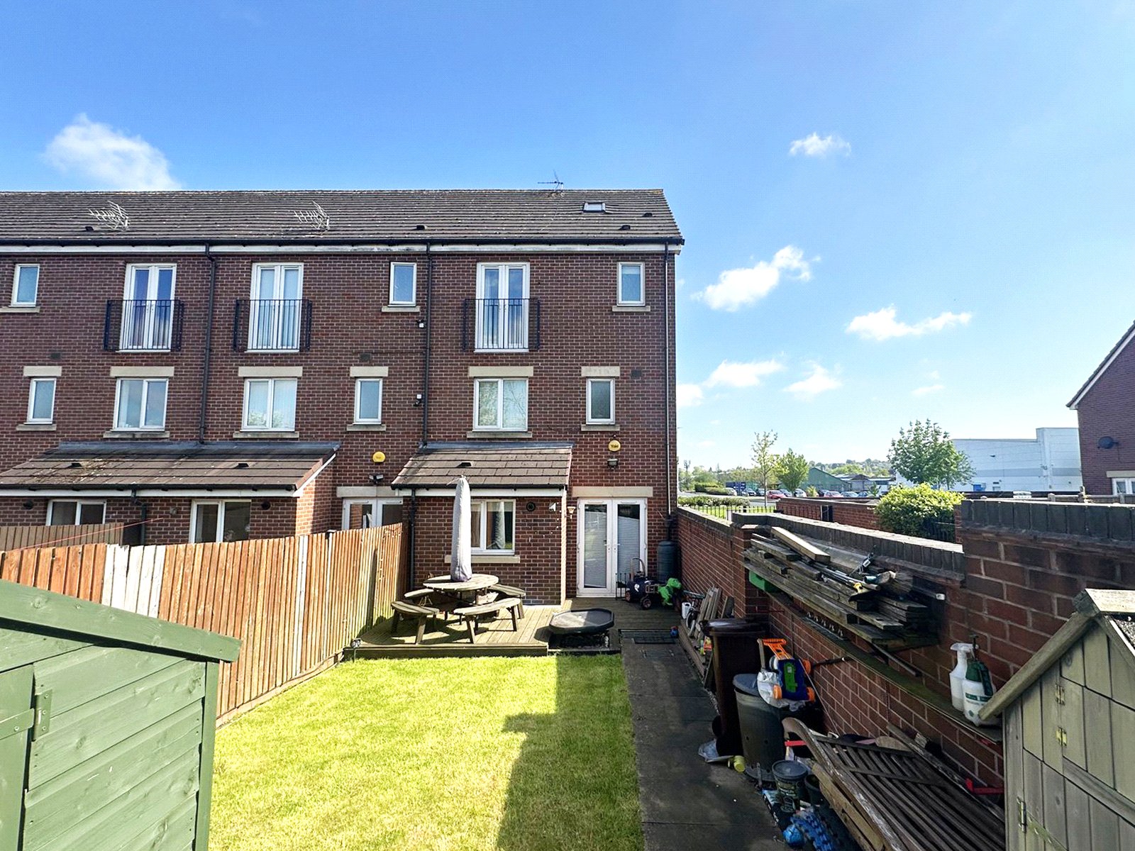 Greenock Crescent, Parkfields, Wolverhampton, WV4 - DB Roberts