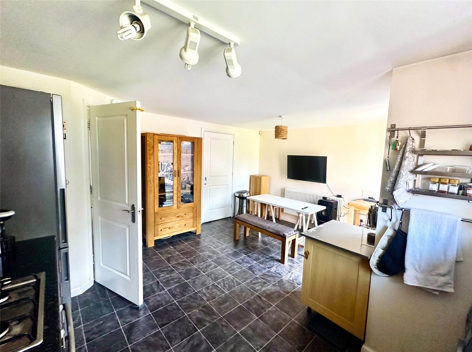 Greenock Crescent, Parkfields, Wolverhampton, WV4 - DB Roberts
