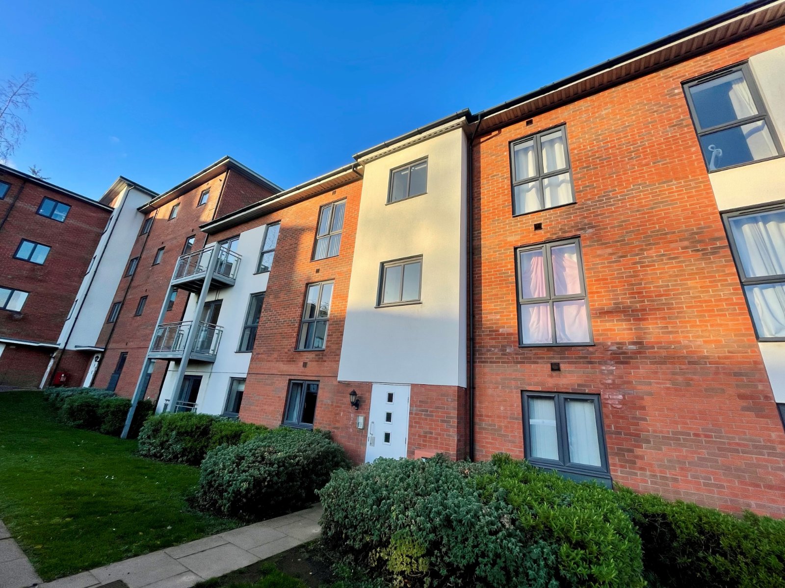 Donington Grove, Akron Gate, Wolverhampton, WV10 - DB Roberts