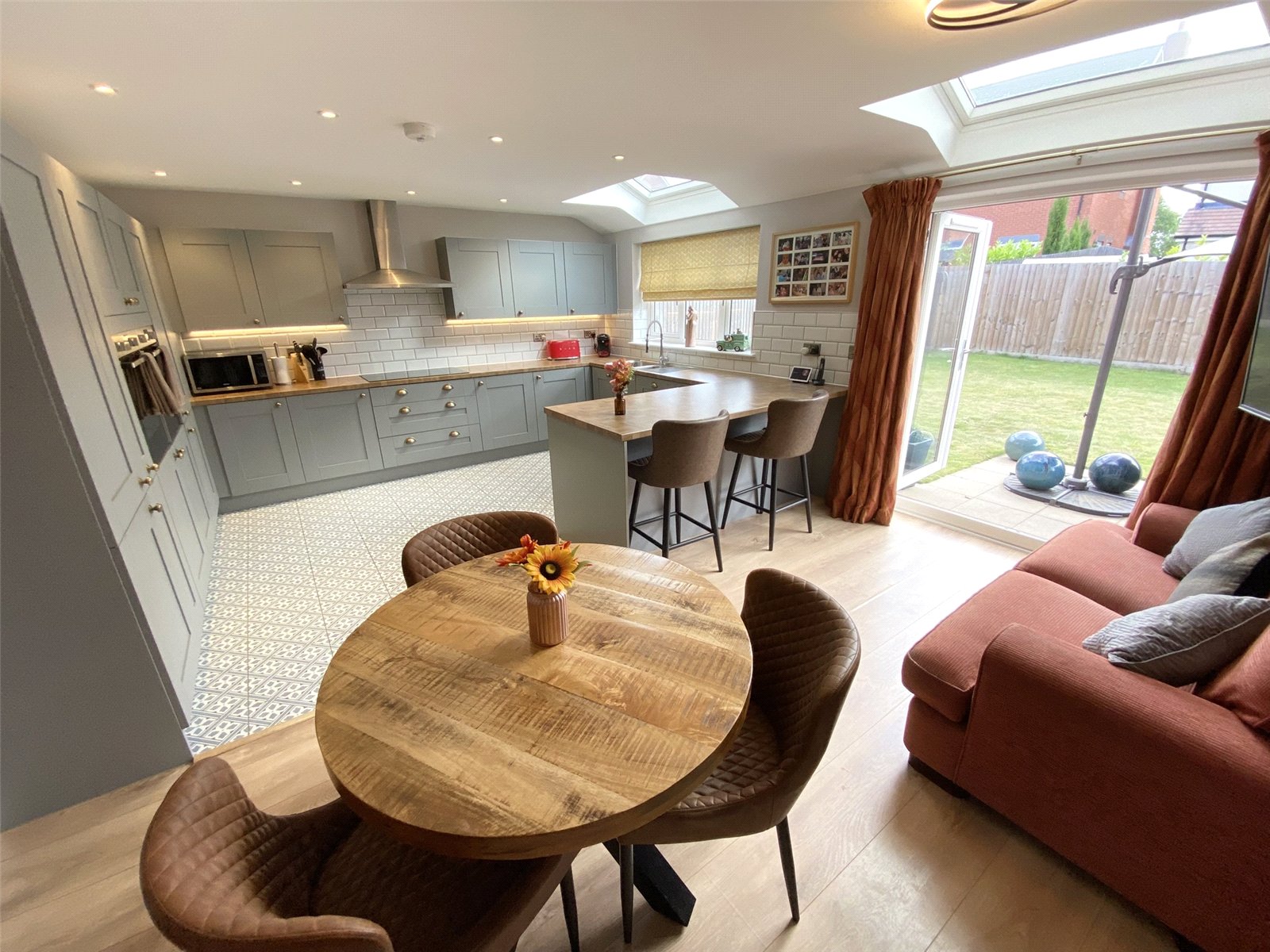 Ternley Orchards, Allscott, Telford, TF6 - DB Roberts