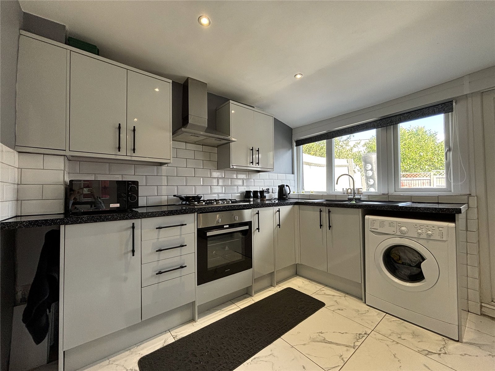Springhill Crescent, Madeley, Telford, TF7 - DB Roberts