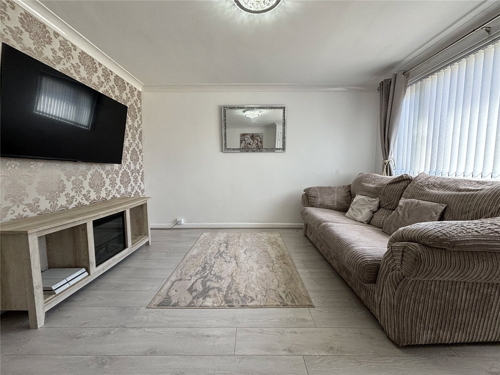 Springhill Crescent, Madeley, Telford, TF7 - DB Roberts