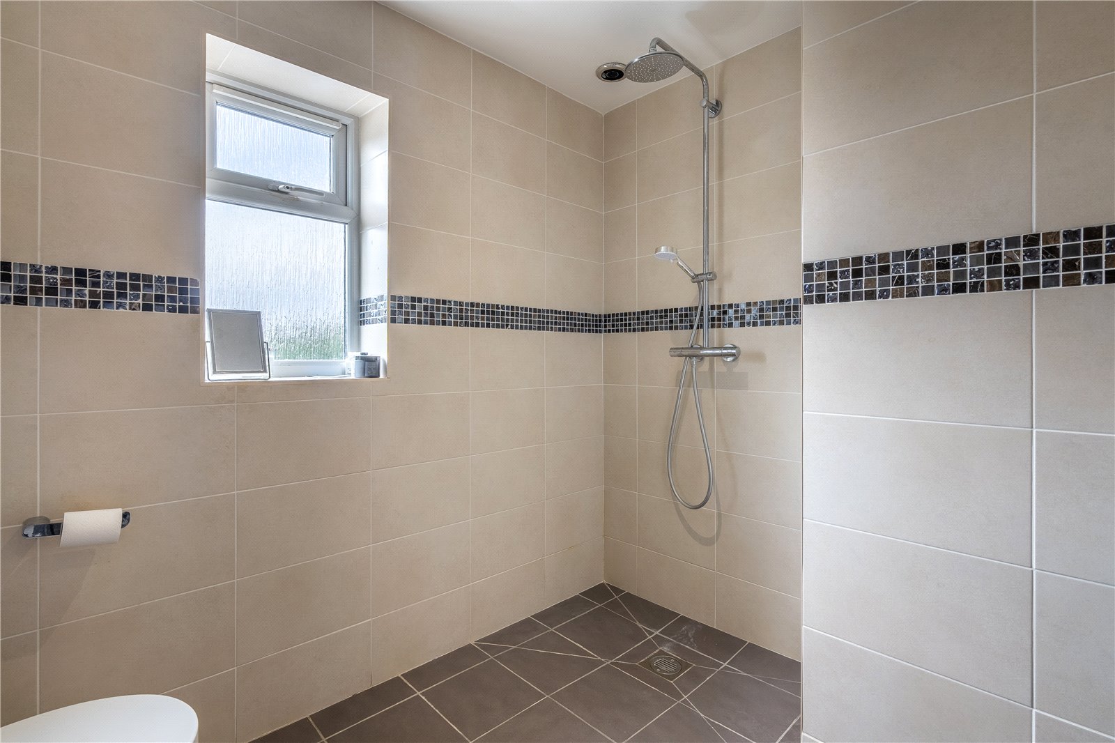 School Lane, Ketley, Telford, TF1 - DB Roberts