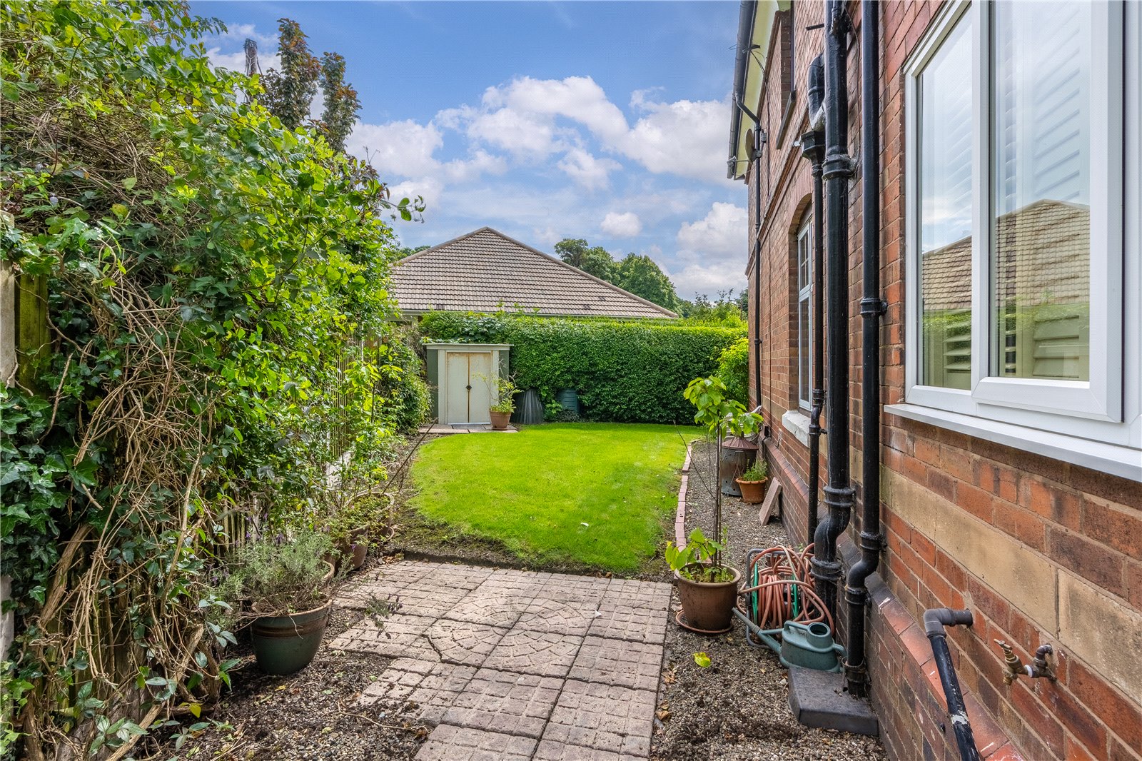 School Lane, Ketley, Telford, TF1 - DB Roberts