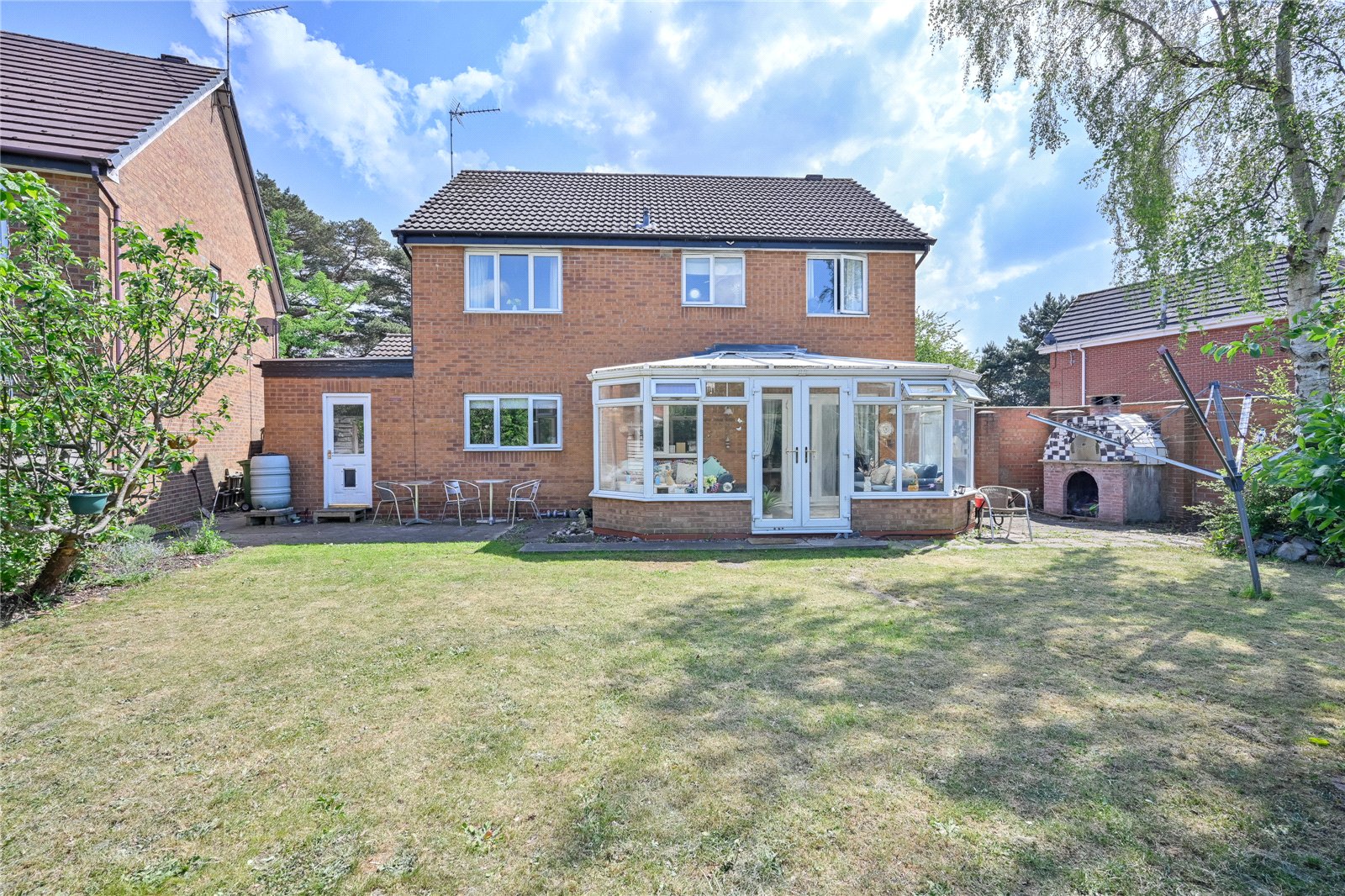 Savoureuse Drive, Stafford, Staffordshire, ST17 - DB Roberts