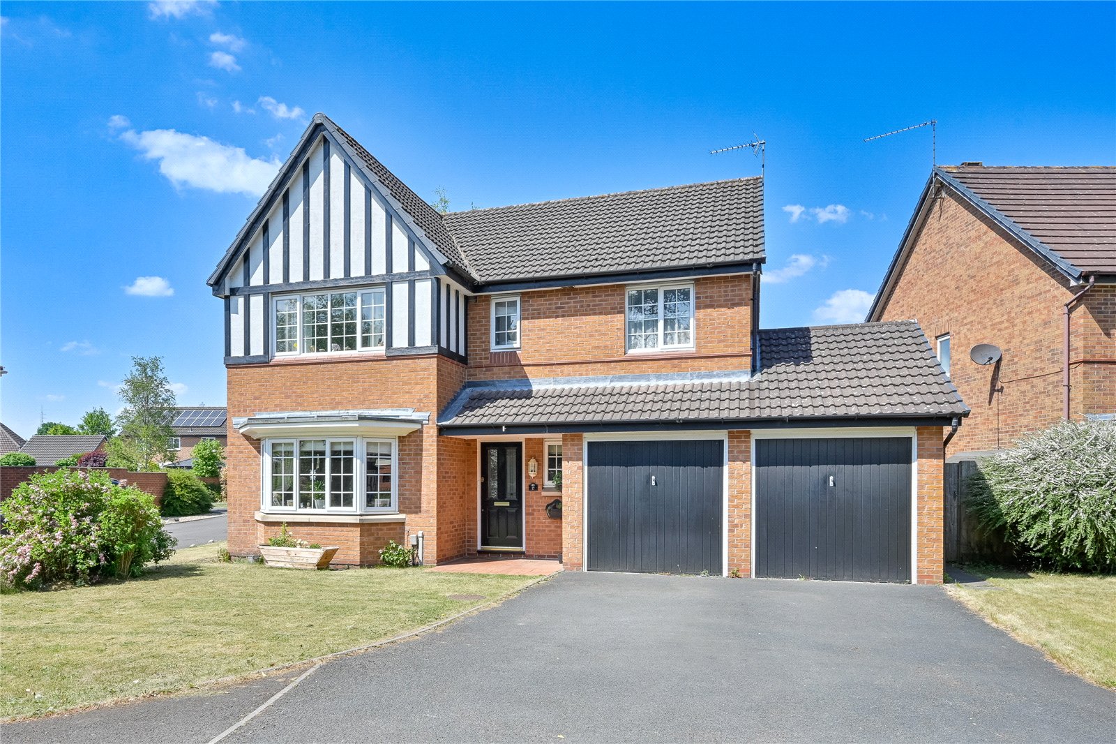 Savoureuse Drive, Stafford, Staffordshire, ST17 - DB Roberts