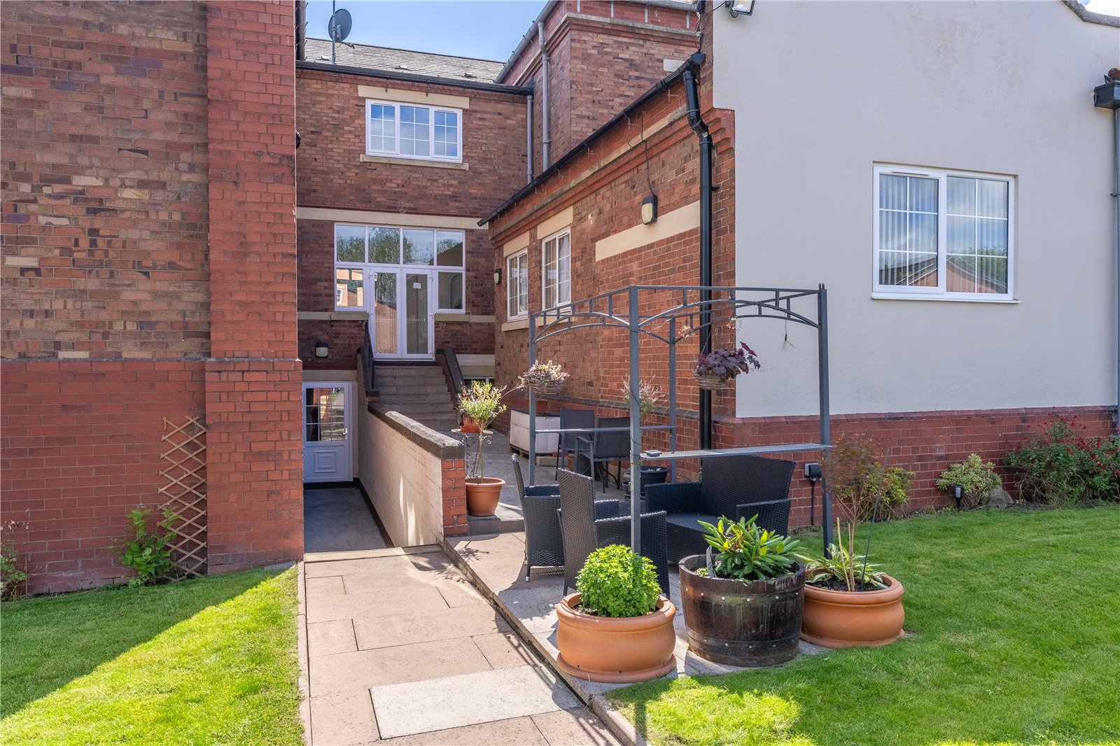 The Walker Apartments, Hartsbridge Road, Oakengates, TF2 - DB Roberts