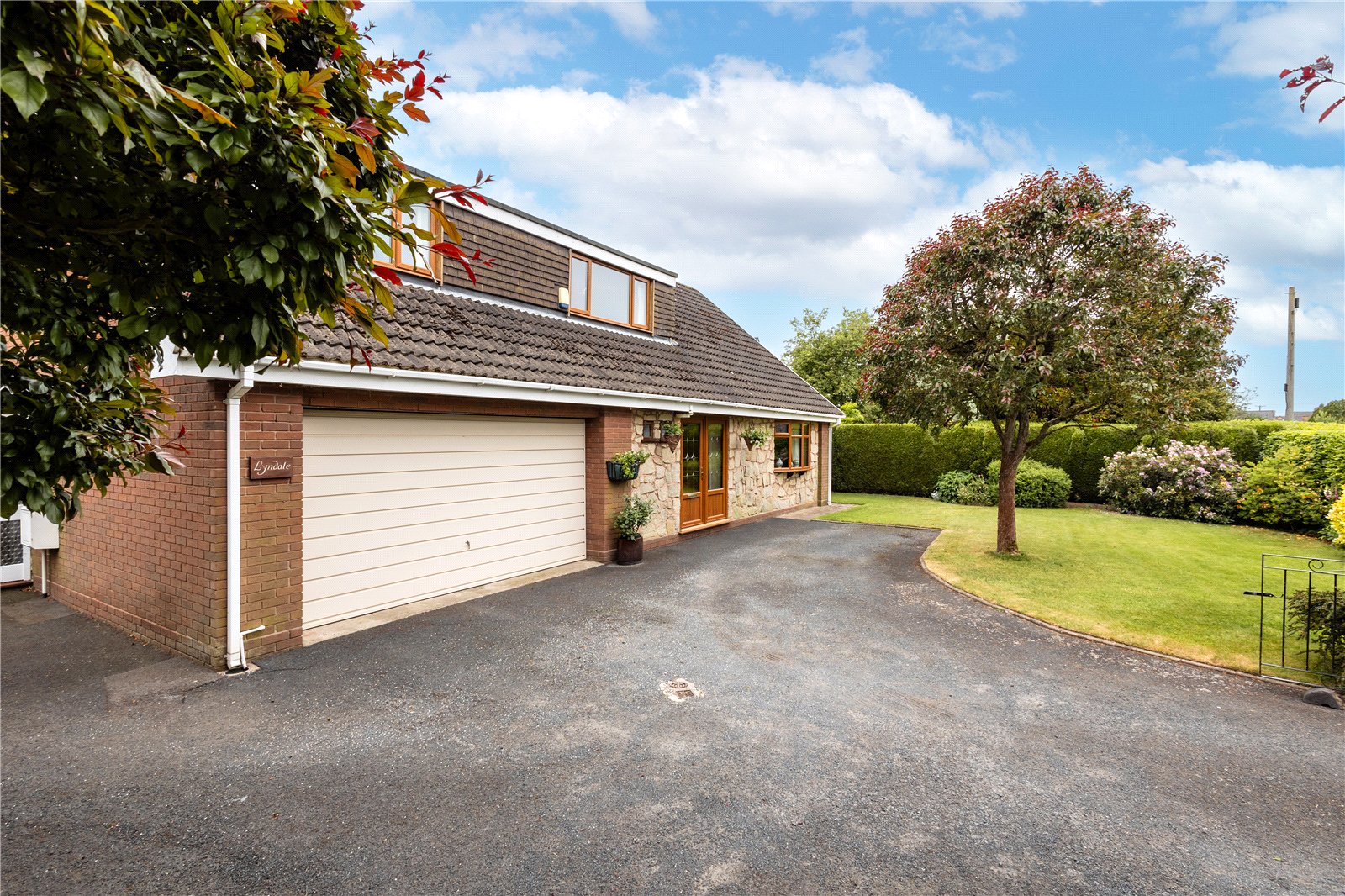 Rodington Heath, Rodington, Shrewsbury, SY4 - DB Roberts
