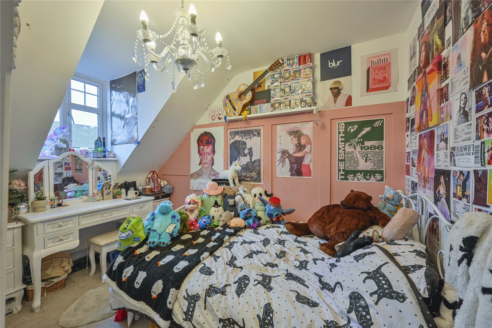 Avondale Circle, Stafford, Staffordshire, ST18 - DB Roberts