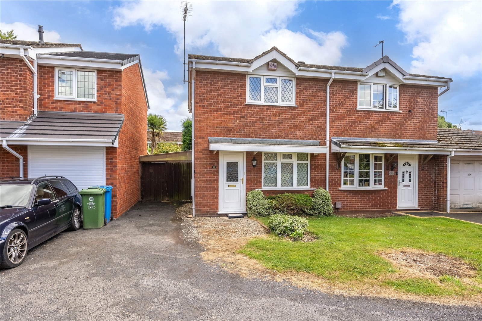 Speedwell Gardens, Featherstone, Wolverhampton, WV10 - DB Roberts