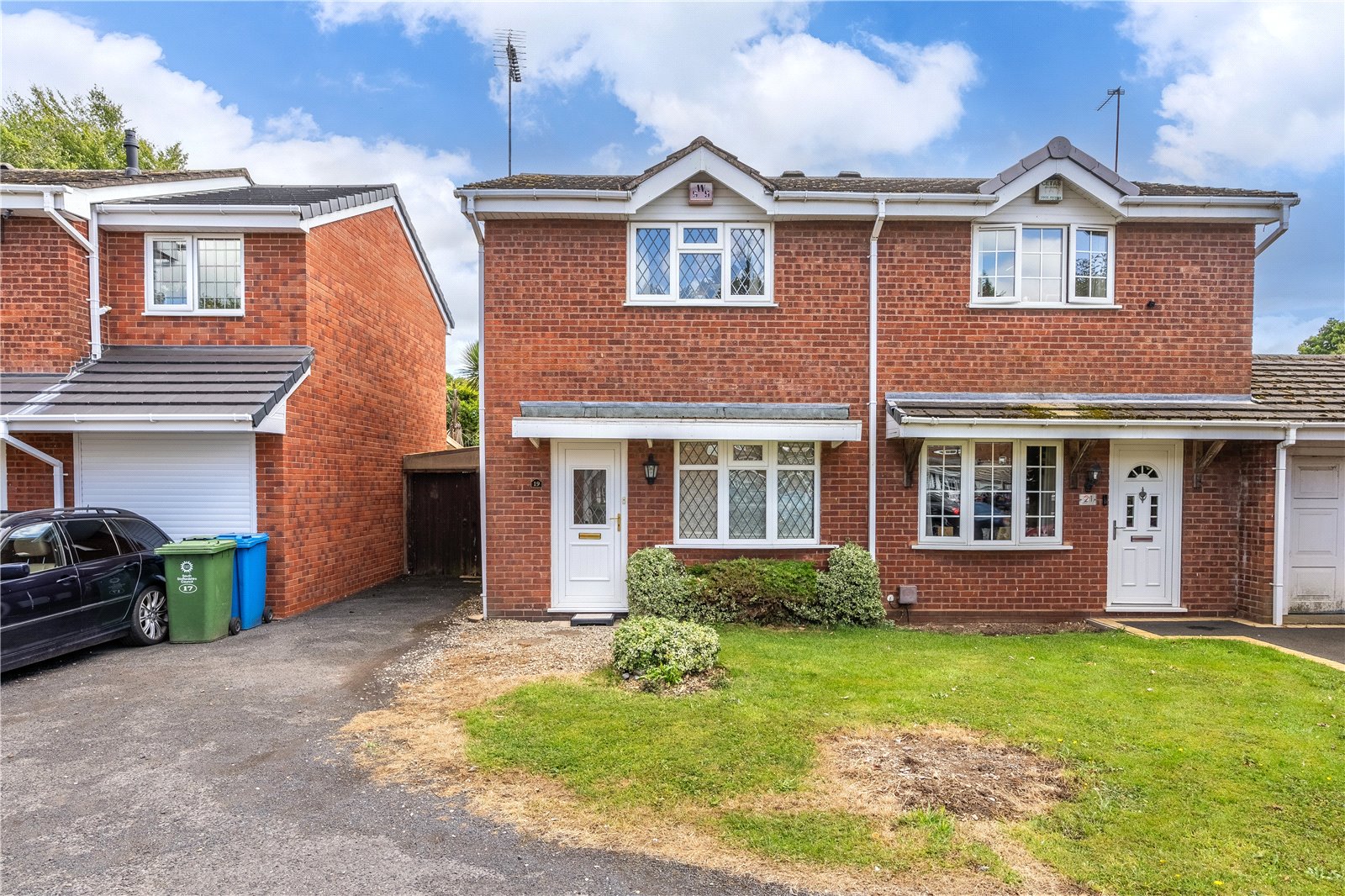 Speedwell Gardens, Featherstone, Wolverhampton, WV10 - DB Roberts